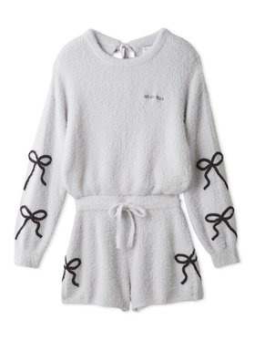 【ジェラート ピケ/gelato pique】の【HALLOWEEN】リボンフェザーロンパース 人気、トレンドファッション・服の通販 founy(ファニー) ファッション Fashion レディースファッション Fashion for Women ワンピース Dresses おすすめ Recommended / Our Picks スマート Smart, Elegant トレンド Trend, Trending Now バラクラバ Balaclava フェザー Feather, Feather Detail モノトーン Monotone, Black and White リボン Ribbon, Bow ロンパース Romper, Jumpsuit 猫 Cat, Kitty |ID:prp329100004805334