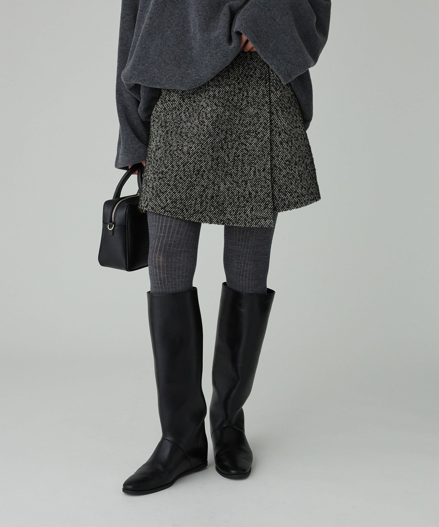 【バビロン/BABYLONE / KIDS】のラップキュロットパンツ インテリア・キッズ・メンズ・レディースファッション・服の通販 founy(ファニー) ファッション Fashion キッズファッション Fashion for Kids ボトムス Bottoms キュロット Culottes, Wide Shorts ストレッチ Stretch, Stretchy Fabric ダブル Double, Double-Breasted チュニック Tunic, Long Top ツイード Twill, Twill Weave フレア Flare, Flared ボトム Bottoms, Lower Wear ポケット Pocket, Pocket Detail ミニスカート Mini Skirt, Short Skirt モノトーン Monotone, Black and White 無地 Plain, Solid Color ロング Long, Long-Length 冬 Winter / This Winter 再入荷 Restock / Back in Stock おすすめ Recommended / Our Picks ブラック19|ID: prp329100004805348 ipo3291000000034868584