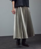 【サロン アダム エ ロペ/SALON adam et rope'】のウォッシャブルメタリックプリーツスカート 2 人気、トレンドファッション・服の通販 founy(ファニー) ファッション Fashion レディースファッション Fashion for Women スカート Skirts プリーツスカート / 上品フェミニンスタイル Pleated Skirts カットソー Cut and Sewn Top クール Cool, Chic コンパクト Compact, Small Size 軽量 Lightweight, Ultra Light シンプル Simple, Minimal スウェット / スエット Sweatshirt, Sweatwear スニーカー Sneakers, Trainers バランス Balance, Style Balance プリーツ Pleats, Pleated ポケット Pocket, Pocket Detail メタリック Metallic, Shiny Finish おすすめ Recommended / Our Picks thumbnail シルバー(93)|ID: prp329100004805377 ipo3291000000034868785