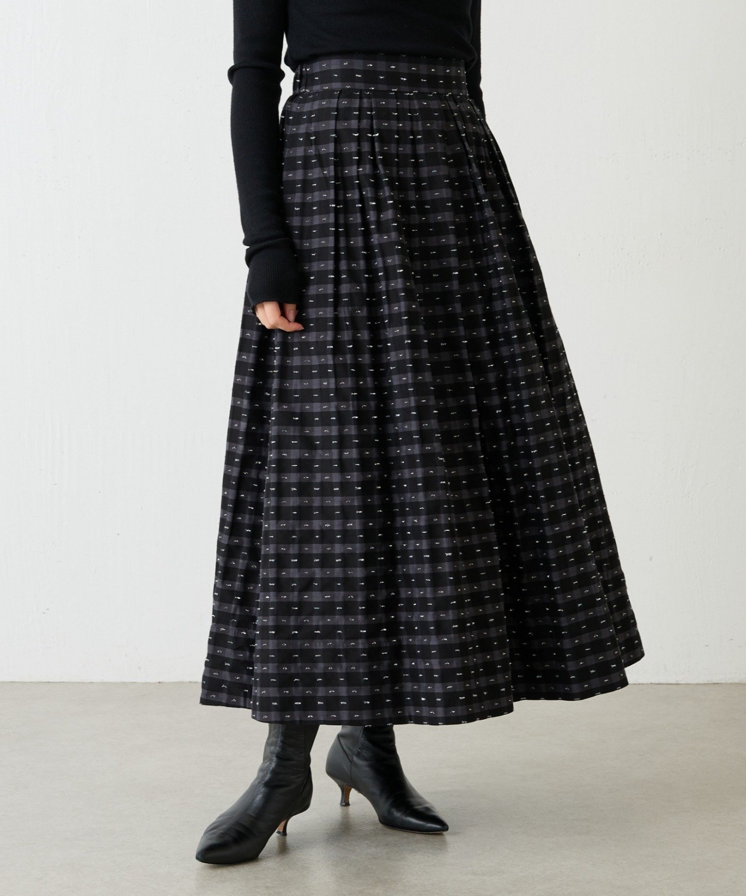 【ビアズリー/BEARDSLEY】の先染めチェックタックスカート インテリア・キッズ・メンズ・レディースファッション・服の通販 founy(ファニー) ファッション Fashion レディースファッション Fashion for Women スカート Skirts サイドジップ Side Zip, Side Zipper チェック Check, Plaid, Tartan ポケット Pocket, Pocket Detail ロング Long, Long-Length 再入荷 Restock / Back in Stock エレガント 上品 Elegant ブラック|ID: prp329100004805390 ipo3291000000034868885