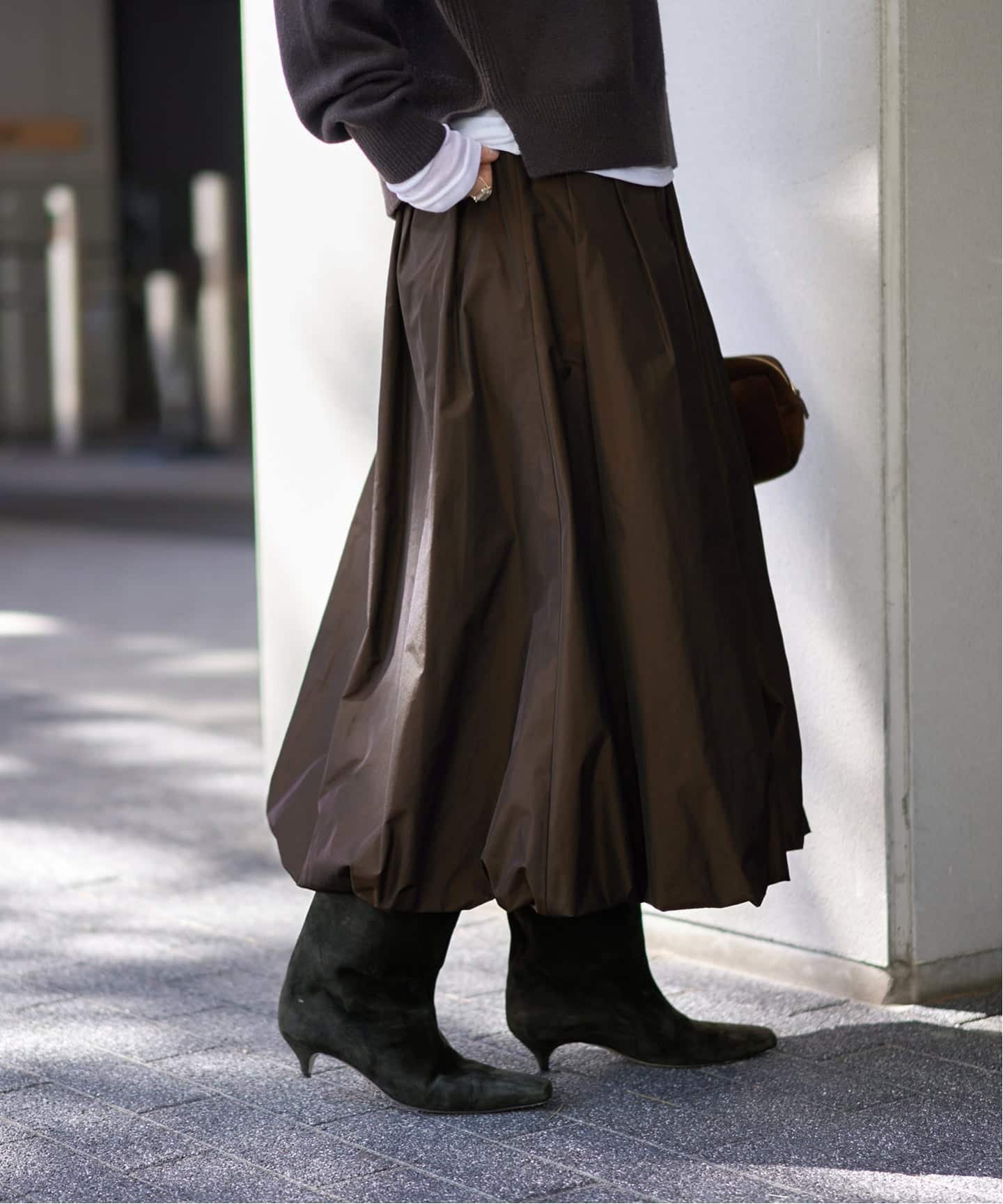 【イエナ/IENA】の《WEB限定/追加2》タフタバルーンスカート 人気、トレンドファッション・服の通販 founy(ファニー) ファッション Fashion レディースファッション Fashion for Women スカート Skirts 2025年 2025 2025-2026秋冬・A/W Autumn/Winter 2025–26 AW25–26 シューズ Shoes, Footwear シンプル Simple, Minimal スニーカー Sneakers, Trainers タフタ Taffeta, Structured Fabric バルーン Balloon, Balloon Silhouette フラット Flat, Flat Shoes ロング Long, Long-Length エレガント 上品 Elegant other-1|ID: prp329100004805429 ipo3291000000034869166