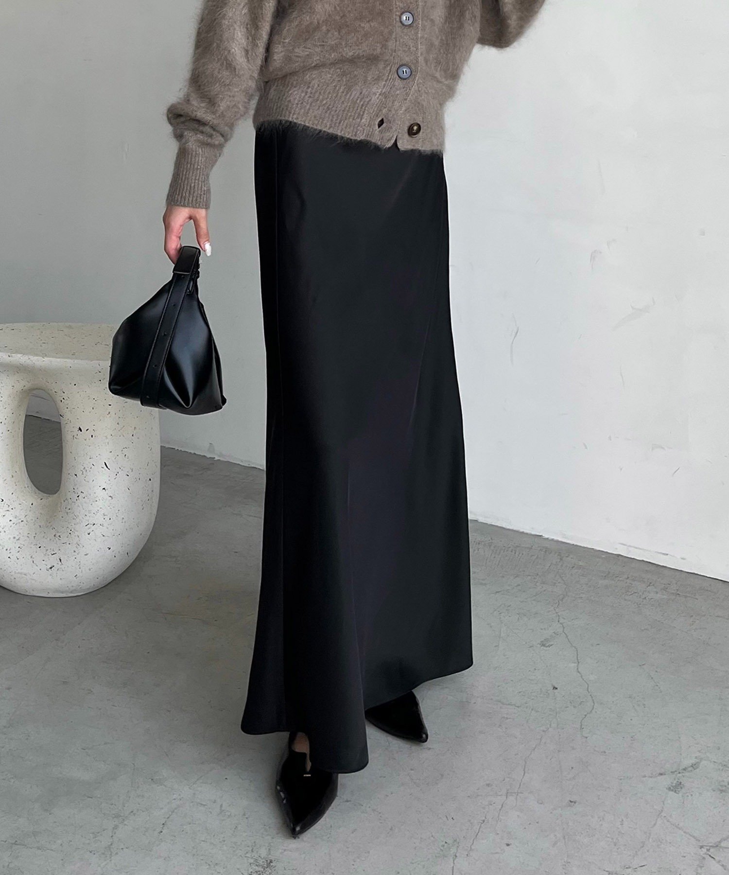 【カプリシューレマージュ/CAPRICIEUX LEMAGE】のバイアススカート インテリア・キッズ・メンズ・レディースファッション・服の通販 founy(ファニー) ファッション Fashion レディースファッション Fashion for Women スカート Skirts おすすめ Recommended / Our Picks サテン Satin, Glossy Fabric ジャケット Jacket, Outerwear バイアス Bias, Diagonal Cut エレガント 上品 Elegant ブラック|ID: prp329100004805489 ipo3291000000034869817