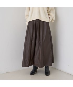 【ルージュヴィフラクレ/Rouge vif la cle】のフェイクレザーフレアスカート 人気、トレンドファッション・服の通販 founy(ファニー) ファッション Fashion レディースファッション Fashion for Women スカート Skirts Aライン・フレアスカート A-Line & Flared Skirts シンプル Simple, Minimal ジャケット Jacket, Outerwear フェイクレザー Faux Leather, PU Leather フレア Flare, Flared ポケット Pocket, Pocket Detail エレガント 上品 Elegant A/W・秋冬 Autumn/Winter ビジネス 仕事 通勤 Business / Work / Commuting |ID:prp329100004805492