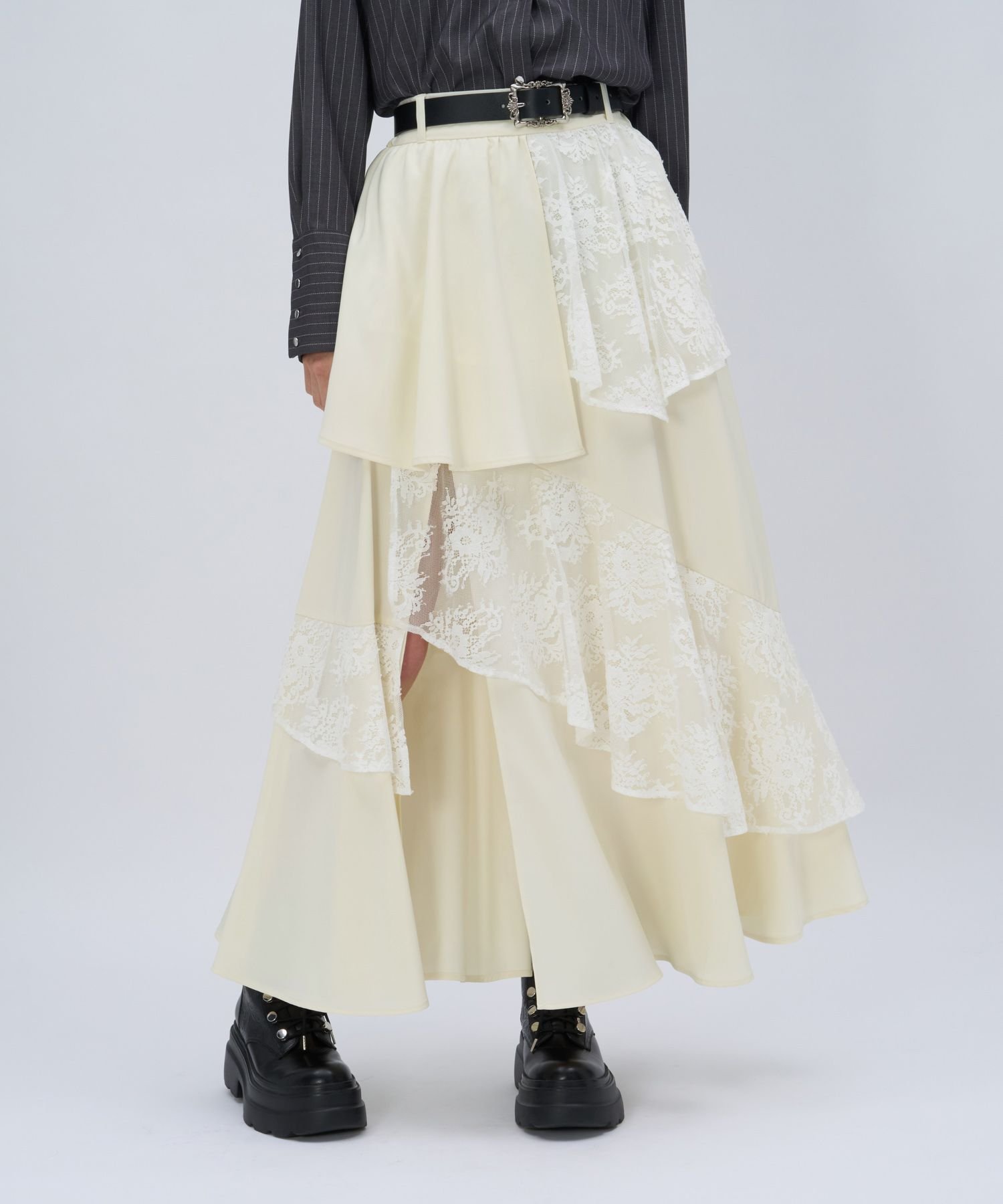 【ハレ/HARE】のフリルレーススリットスカート インテリア・キッズ・メンズ・レディースファッション・服の通販 founy(ファニー) ファッション Fashion レディースファッション Fashion for Women スカート Skirts おすすめ Recommended / Our Picks インナー Innerwear ウェーブ Wavy Pattern シューズ Shoes, Footwear ショート Short, Short Length ストレート Straight, Straight Cut スリット Slit, Slit Detail フリル Frill, Ruffle フロント Front, Front Design ペチコート Petticoat, Underskirt ミドル Middle Length, Mid Height ランダム Random, Irregular レース Lace, Lace Fabric 無地 Plain, Solid Color オフホワイト05|ID: prp329100004805493 ipo3291000000034869861