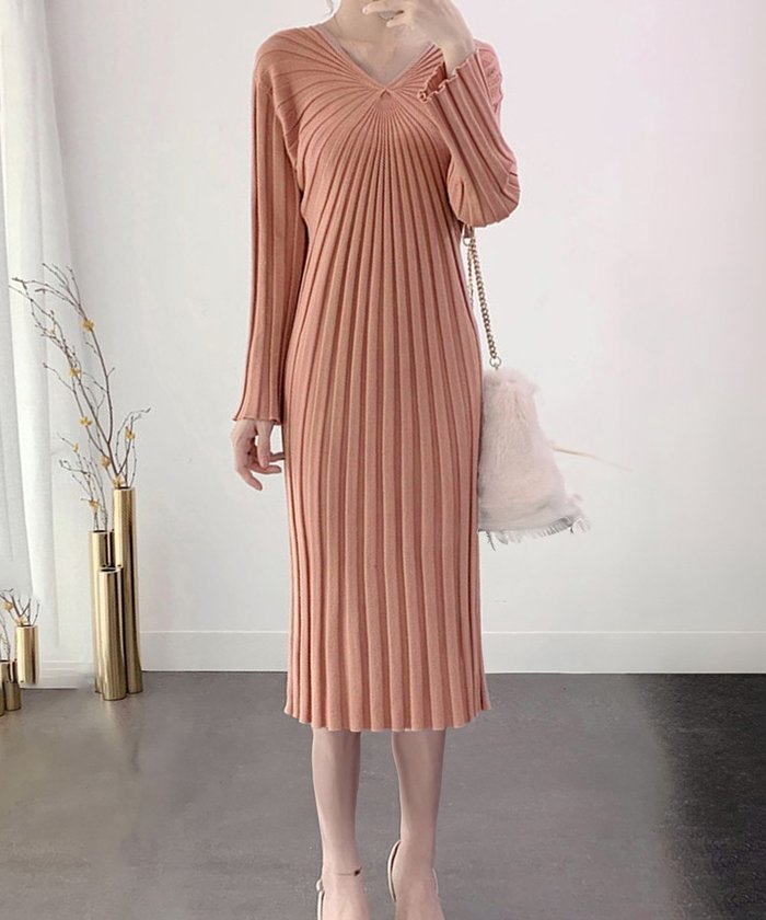 【ミニミニストア/miniministore】のVネック ワンピース レディース インテリア・キッズ・メンズ・レディースファッション・服の通販 founy(ファニー) https://founy.com/ ファッション Fashion レディースファッション Fashion for Women ワンピース Dresses アクリル Acrylic Material デコルテ Décolleté, Neckline フェミニン Feminine, Girly A/W・秋冬 Autumn/Winter 長袖 Long Sleeve, Full Sleeve |ID: prp329100004805556 ipo3291000000034870370