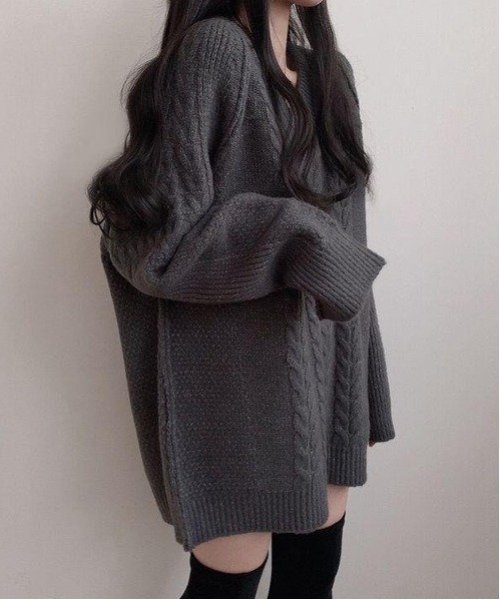 【チェルカ/CERCA】のNia/ケーブル編み Vネックミニニットワンピース 《今季注目のブラウンが新登場》 インテリア・キッズ・メンズ・レディースファッション・服の通販 founy(ファニー) 　ファッション　Fashion　レディースファッション　Fashion for Women　ワンピース　Dresses　ニットワンピース　Knit Dresses　ガーリー　Girly, Feminine Style　今季　This Season, Current Season　ストッキング　Stockings, Sheer Tights　ソックス　Socks, Hosiery　ルーズ　Loose, Oversized　レース　Lace, Lace Fabric　ロング　Long, Long-Length　再入荷　Restock / Back in Stock　ダークグレー|ID: prp329100004805756 ipo3291000000034872143