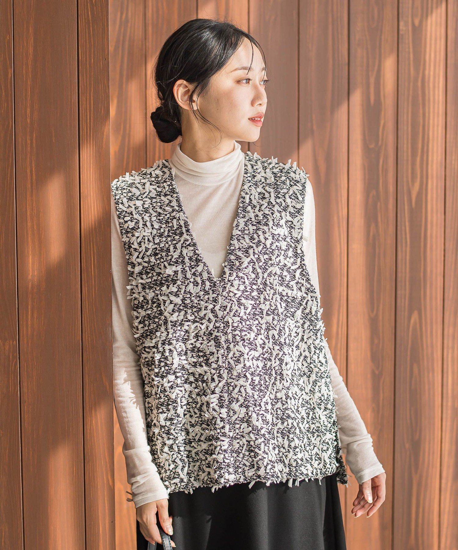 【ドロワット ロートレアモン/Droite Lautreamont】のモナコツィードブラウス≪手洗い可能≫ インテリア・キッズ・メンズ・レディースファッション・服の通販 founy(ファニー) ファッション Fashion レディースファッション Fashion for Women トップス・カットソー Cut & Sew Tops シャツ・ブラウス・オフィスカジュアル Elegant Blouses & Button-Ups スリット Slit, Slit Detail ツイード/ツィード Choker, Choker Necklace ツイード Twill, Twill Weave トレンド Trend, Trending Now フェミニン Feminine, Girly ベスト Vest, Waistcoat 無地 Plain, Solid Color 冬 Winter / This Winter A/W・秋冬 Autumn/Winter エレガント 上品 Elegant 2025年 2025 2025-2026秋冬・A/W Autumn/Winter 2025–26 AW25–26 ブラック系その他|ID: prp329100004805779 ipo3291000000034872445