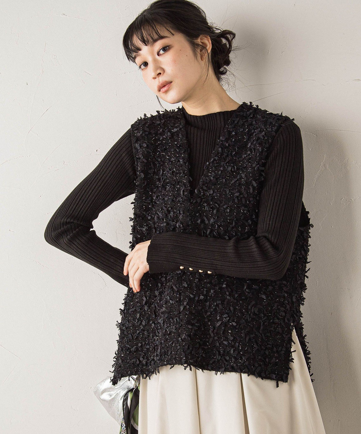 【ドロワット ロートレアモン/Droite Lautreamont】のモナコツィードブラウス≪手洗い可能≫ インテリア・キッズ・メンズ・レディースファッション・服の通販 founy(ファニー) ファッション Fashion レディースファッション Fashion for Women トップス・カットソー Cut & Sew Tops シャツ・ブラウス・オフィスカジュアル Elegant Blouses & Button-Ups スリット Slit, Slit Detail ツイード/ツィード Choker, Choker Necklace ツイード Twill, Twill Weave トレンド Trend, Trending Now フェミニン Feminine, Girly ベスト Vest, Waistcoat 無地 Plain, Solid Color 冬 Winter / This Winter A/W・秋冬 Autumn/Winter エレガント 上品 Elegant 2025年 2025 2025-2026秋冬・A/W Autumn/Winter 2025–26 AW25–26 ブラック|ID: prp329100004805779 ipo3291000000034872446