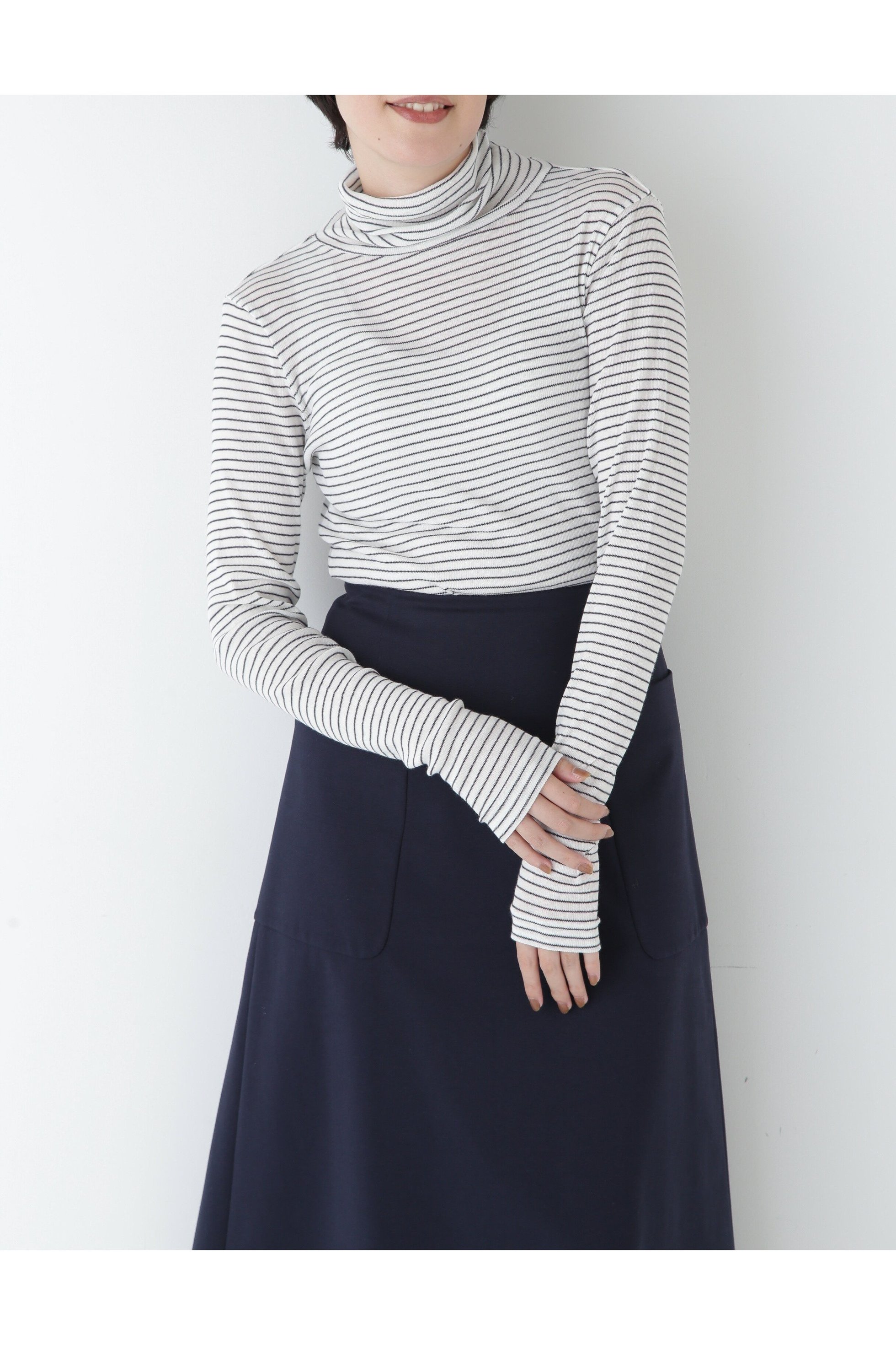 【ヒューマンウーマン/HUMAN WOMAN】のシアータートルプルオーバー インテリア・キッズ・メンズ・レディースファッション・服の通販 founy(ファニー) ファッション Fashion レディースファッション Fashion for Women トップス・カットソー Cut & Sew Tops カジュアルプルオーバー・ニットトップス Pullovers & Knit Tops / Casual Pullovers おすすめ Recommended / Our Picks スリム Slim, Slim Fit タートルネック Turtleneck, High Neck フィット Fit, Slim Fit ホワイト×ネイビー3|ID: prp329100004805872 ipo3291000000034873303