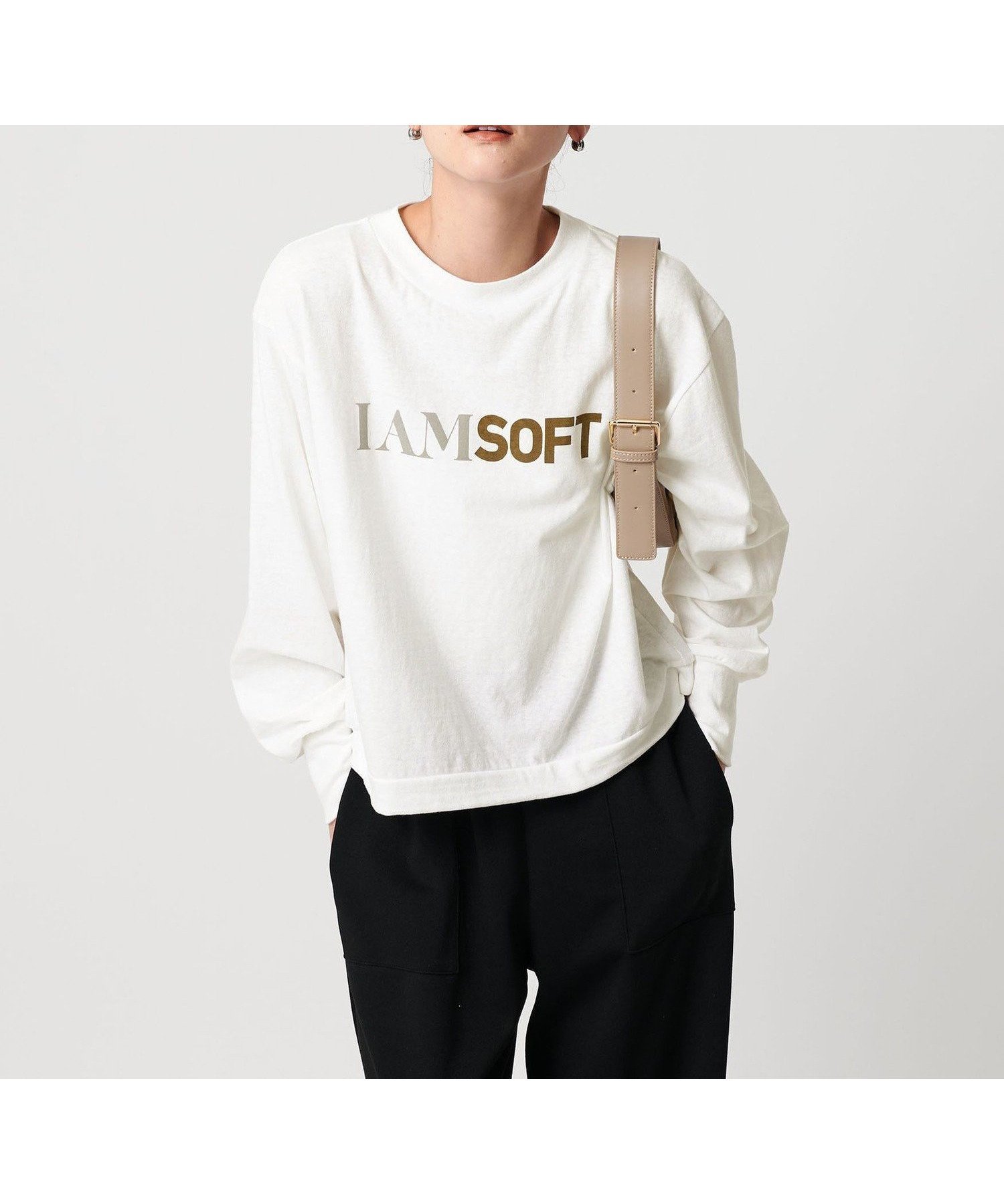 【ビューティ&ユース ユナイテッドアローズ/BEAUTY&YOUTH / UNITED ARROWS】の【別注】 Americana ロゴロングスリーブTシャツ インテリア・キッズ・メンズ・レディースファッション・服の通販 founy(ファニー) ファッション Fashion レディースファッション Fashion for Women トップス・カットソー Cut & Sew Tops シャツ・ブラウス・オフィスカジュアル Elegant Blouses & Button-Ups ロングTシャツ・Tシャツ Longline T-Shirts & Tees 春 Spring グラフィック Graphic, Graphic Design スタンダード Standard, Basic スポーツ Sports, Activewear スラックス Slacks, Dress Pants スリーブ Sleeve, Long Sleeve / Short Sleeve とろみ Fluid, Flowy Fabric トレンド Trend, Trending Now 定番 Standard, Basic Item バランス Balance, Style Balance ボトム Bottoms, Lower Wear 別注 Limited Edition, Custom Order ミリタリー Military, Army Style メンズ Men's, Menswear ワイド Wide, Wide Fit ワーク Workwear, Utility Style S/S・春夏 SS, Spring/Summer, Warm Season おすすめ Recommended / Our Picks 夏 Summer WHITE|ID: prp329100004805905 ipo3291000000034873483