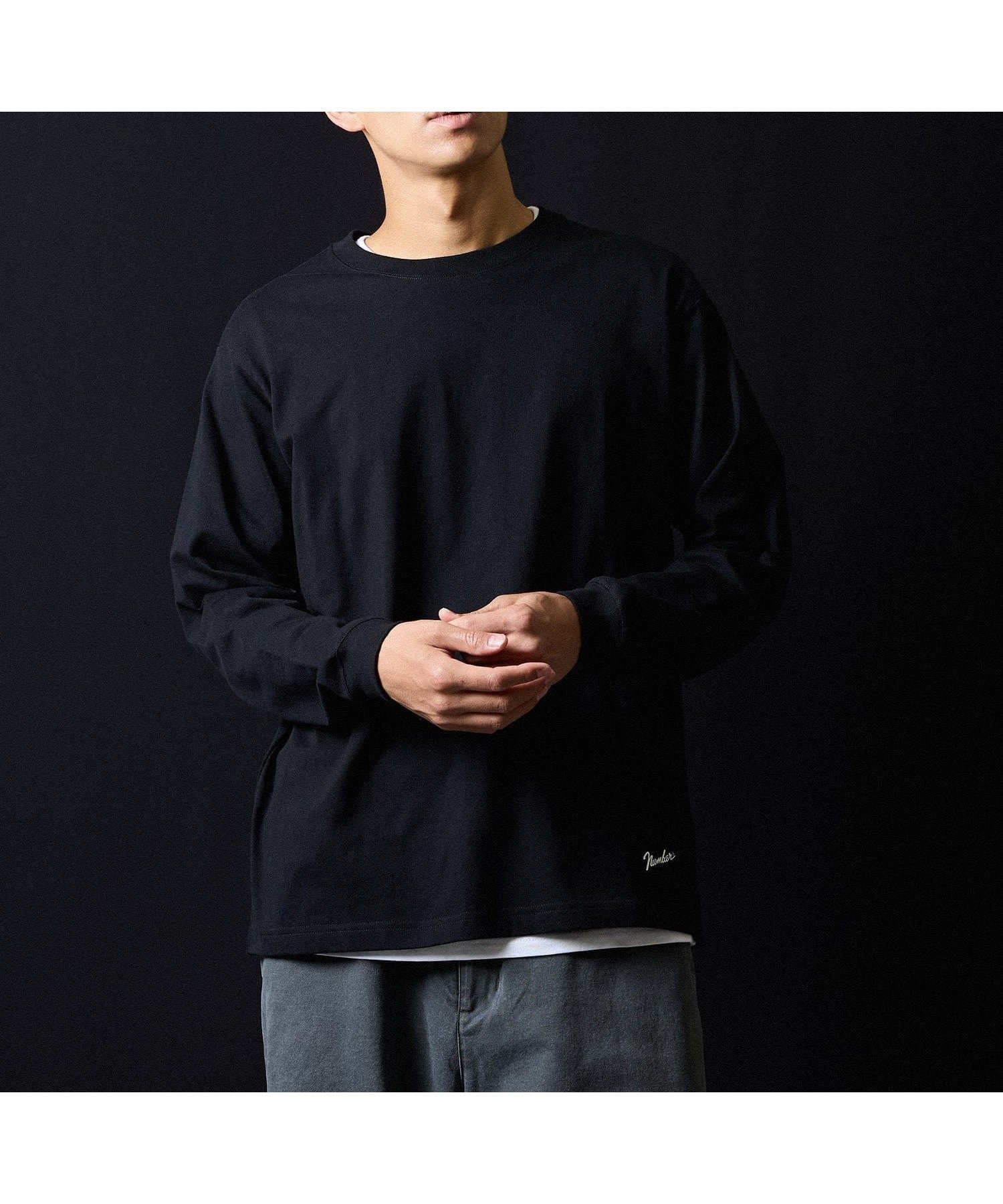 【ナンバー/Number】のBASIC HEM PRINTED L/S T-SHIRT インテリア・キッズ・メンズ・レディースファッション・服の通販 founy(ファニー) ファッション Fashion レディースファッション Fashion for Women トップス・カットソー Cut & Sew Tops シャツ・ブラウス・オフィスカジュアル Elegant Blouses & Button-Ups ロングTシャツ・Tシャツ Longline T-Shirts & Tees インナー Innerwear カーディガン Cardigan, Knitwear シンプル Simple, Minimal ジャケット Jacket, Outerwear スリーブ Sleeve, Long Sleeve / Short Sleeve セットアップ Set-Up, Coordinated Outfit ダウン Down, Puffer デニム Denim, Jeans Material トレンド Trend, Trending Now ドレープ Drape, Draping Fabric 定番 Standard, Basic Item バランス Balance, Style Balance ブルゾン Blouson, Bomber Jacket プリント Print, Printed Pattern ベスト Vest, Waistcoat ベーシック Basic, Essential ロング Long, Long-Length BLACK|ID: prp329100004806021 ipo3291000000034874456