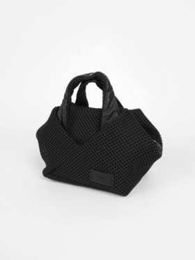 【ラシュッド/LASUD】の2wayメッシュハンドバッグ 人気、トレンドファッション・服の通販 founy(ファニー) ファッション Fashion レディースファッション Fashion for Women バッグ Bags ショルダー Shoulder, Shoulder Strap スマホ Smartphone, Mobile Device フォルム Silhouette, Form ベーシック Basic, Essential ポケット Pocket, Pocket Detail メッシュ Mesh, Net Fabric 人気 Popular, Best Seller 手帳 Planner, Notebook 旅行 Travel 財布 Wallet, Purse |ID:prp329100004806466