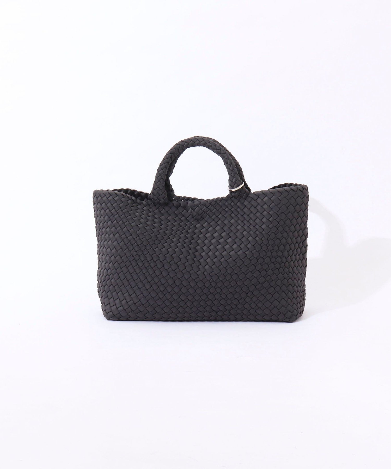 【ノーリーズ/NOLLEY'S】のメッシュトートバッグM【MD 二見 別注カラーあり】 インテリア・キッズ・メンズ・レディースファッション・服の通販 founy(ファニー) ファッション Fashion レディースファッション Fashion for Women バッグ Bags 軽量 Lightweight, Ultra Light シンプル Simple, Minimal チャーム Charm, Pendant 人気 Popular, Best Seller フォルム Silhouette, Form ベーシック Basic, Essential 別注 Limited Edition, Custom Order メッシュ Mesh, Net Fabric おすすめ Recommended / Our Picks エレガント 上品 Elegant 2025年 2025 2025-2026秋冬・A/W Autumn/Winter 2025–26 AW25–26 チャコールグレー|ID: prp329100004806467 ipo3291000000034878155