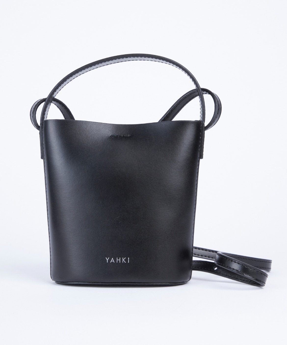 【イネド/INED】のクロスボディバッグ《YAHKI》 インテリア・キッズ・メンズ・レディースファッション・服の通販 founy(ファニー) ファッション Fashion レディースファッション Fashion for Women コレクション Collection, Seasonal Line コンパクト Compact, Small Size ショルダー Shoulder, Shoulder Strap シンプル Simple, Minimal スマート Smart, Elegant トレンド Trend, Trending Now バランス Balance, Style Balance フォルム Silhouette, Form ベーシック Basic, Essential マグネット Magnet, Magnetic Closure ラップ Wrap, Wrap Design リップ Lip, Lip Motif ブラック|ID: prp329100004806470 ipo3291000000034878185