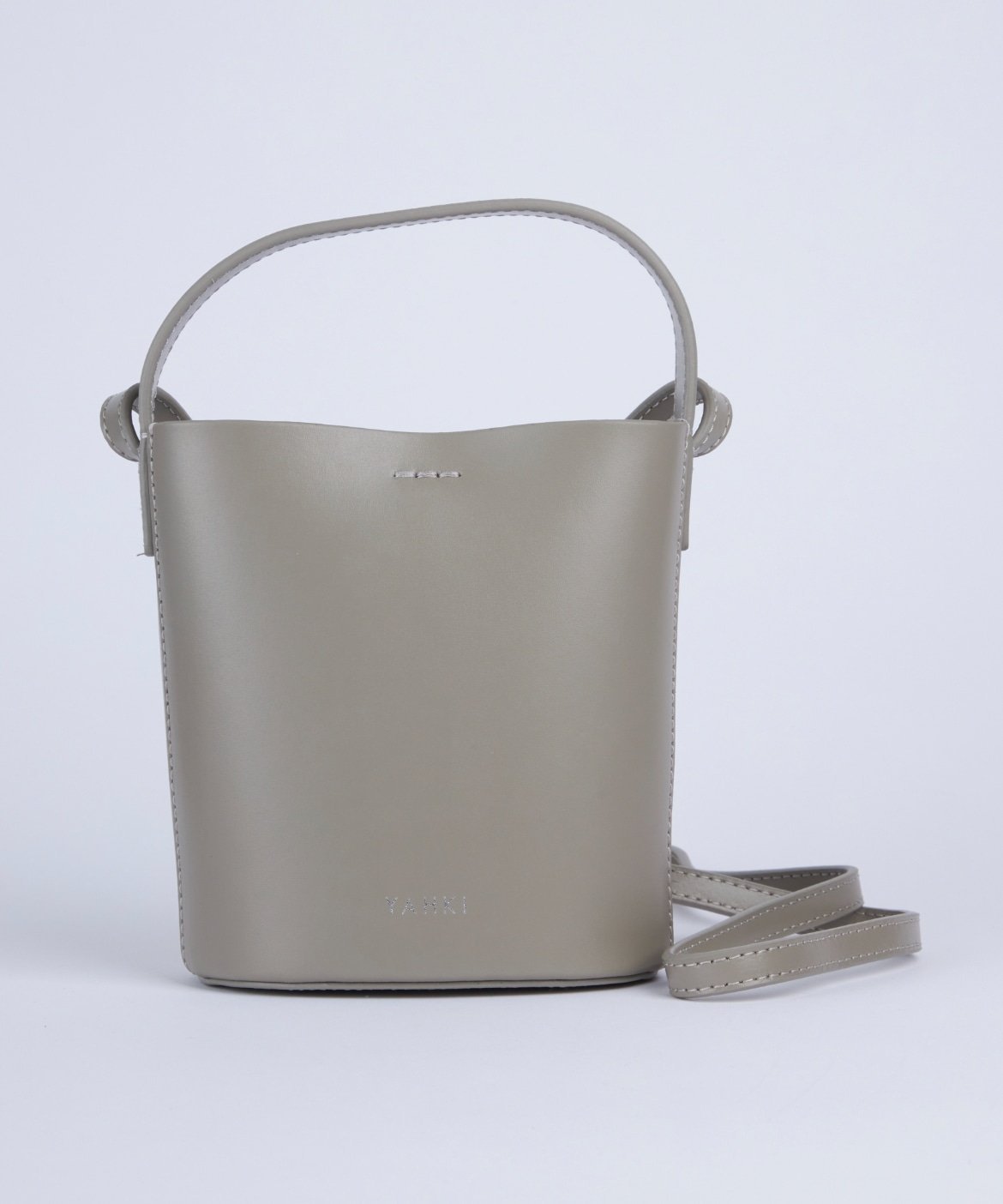 【イネド/INED】のクロスボディバッグ《YAHKI》 インテリア・キッズ・メンズ・レディースファッション・服の通販 founy(ファニー) ファッション Fashion レディースファッション Fashion for Women コレクション Collection, Seasonal Line コンパクト Compact, Small Size ショルダー Shoulder, Shoulder Strap シンプル Simple, Minimal スマート Smart, Elegant トレンド Trend, Trending Now バランス Balance, Style Balance フォルム Silhouette, Form ベーシック Basic, Essential マグネット Magnet, Magnetic Closure ラップ Wrap, Wrap Design リップ Lip, Lip Motif グレーベージュ|ID: prp329100004806470 ipo3291000000034878188