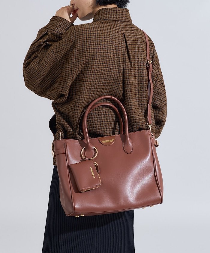 【フリークスストア/FREAK'S STORE】の別注 2WAY ボストンバッグ/A4サイズトートバッグ 25AW インテリア・キッズ・メンズ・レディースファッション・服の通販 founy(ファニー) ファッション Fashion レディースファッション Fashion for Women バッグ Bags スペシャル Special, Limited Edition トレンド Trend, Trending Now ボストンバッグ Boston Bag, Retro Bag ポーチ Pouch, Small Case 別注 Limited Edition, Custom Order ラップ Wrap, Wrap Design A/W・秋冬 Autumn/Winter 冬 Winter / This Winter エレガント 上品 Elegant ビジネス 仕事 通勤 Business / Work / Commuting 2025年 2025 2025-2026秋冬・A/W Autumn/Winter 2025–26 AW25–26 ブラウン|ID: prp329100004806501 ipo3291000000034878438