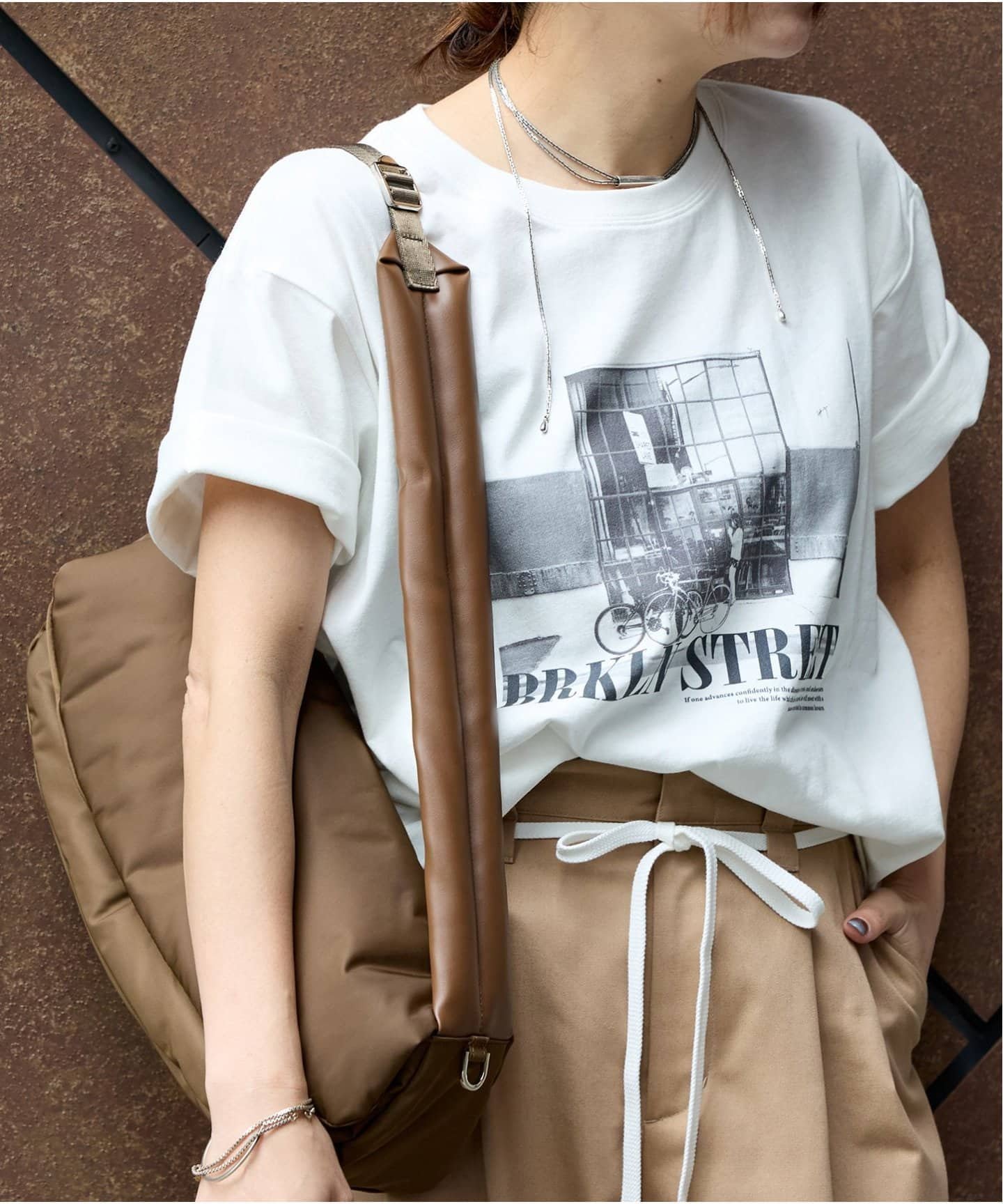 【ジャーナルスタンダード/JOURNAL STANDARD】の汗ジミ防止天竺プリントT インテリア・キッズ・メンズ・レディースファッション・服の通販 founy(ファニー) ファッション Fashion レディースファッション Fashion for Women 2025年 2025 2025春夏・S/S Spring/Summer 2025 SS25 おすすめ Recommended / Our Picks スタンダード Standard, Basic プリント Print, Printed Pattern モノトーン Monotone, Black and White 夏 Summer 定番 Standard, Basic Item ホワイト A|ID: prp329100004806548 ipo3291000000034878810