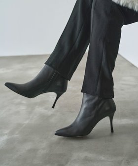 【セブン トゥエルブ サーティ/SEVEN TWELVE THIRTY】のLovelyWalkカラーインソールショートブーツ 人気、トレンドファッション・服の通販 founy(ファニー) ファッション Fashion レディースファッション Fashion for Women インソール Shoe Insole コレクション Collection, Seasonal Line サンダル Sandals, Summer Shoes シューズ Shoes, Footwear ショート Short, Short Length シンプル Simple, Minimal バランス Balance, Style Balance パーティ Party, Party Style ラグジュアリー Luxury, Elegant 結婚式 Wedding 二次会 After Party ビジネス 仕事 通勤 Business / Work / Commuting |ID:prp329100004806651