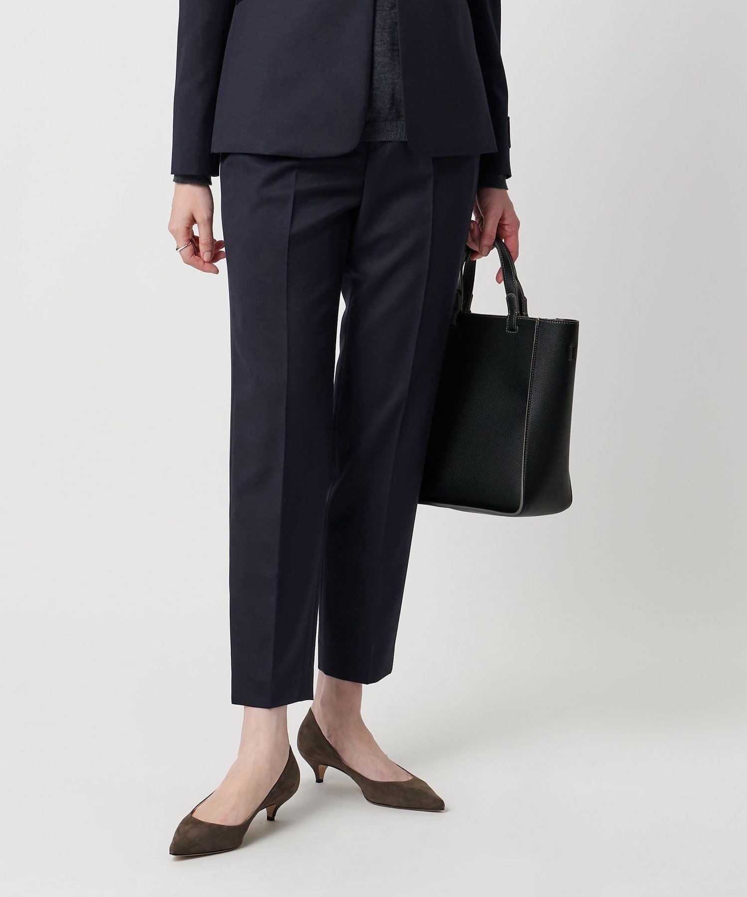 【ユナイテッドアローズ/UNITED ARROWS】のCANONICO スリムテーパードパンツ インテリア・キッズ・メンズ・レディースファッション・服の通販 founy(ファニー) ファッション Fashion レディースファッション Fashion for Women パンツ Pants & Trousers イタリア Italy ジャケット Jacket, Outerwear セットアップ Set-Up, Coordinated Outfit おすすめ Recommended / Our Picks 夏 Summer NAVY|ID: prp329100004806738 ipo3291000000034879919