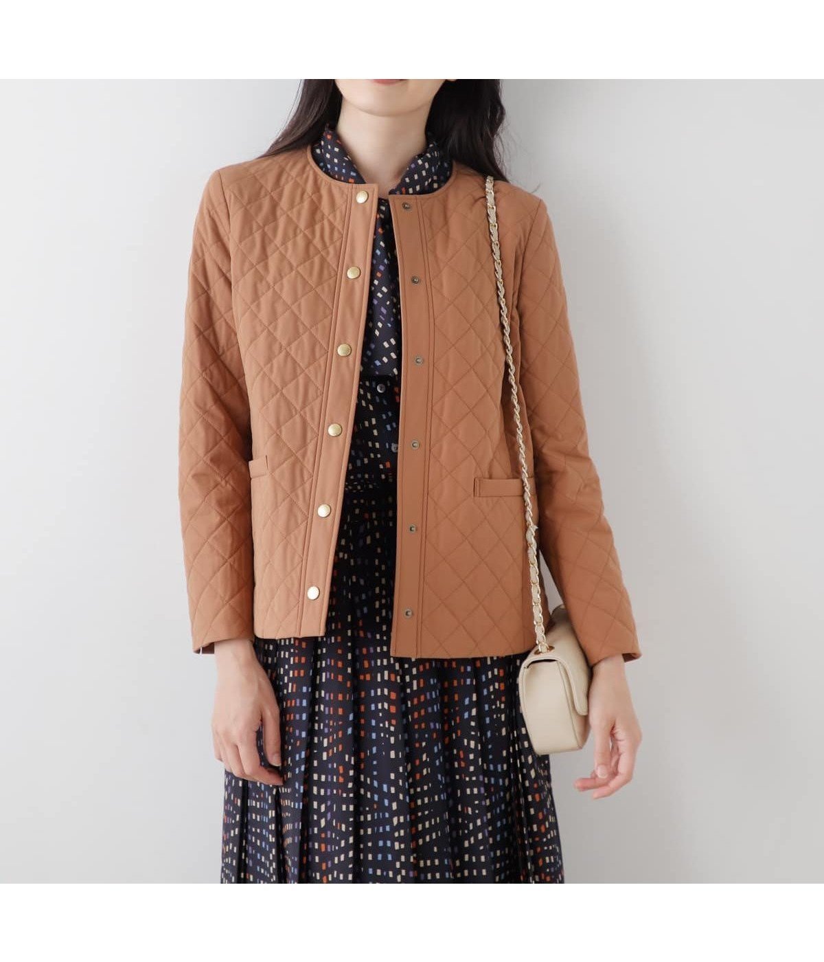 【ニューヨーカー/NEWYORKER】のダイヤキルトノーカラージャケット 人気、トレンドファッション・服の通販 founy(ファニー) ファッション Fashion レディースファッション Fashion for Women アウター Coat / Outerwear Collection レディースジャケット・軽アウター Jackets ノーカラージャケット / シンプル上品コーデ Collarless Jackets キルティング Quilted, Quilting コンパクト Compact, Small Size ジャケット Jacket, Outerwear スリット Slit, Slit Detail タートルネック Turtleneck, High Neck ドット Polka Dot, Dot Pattern フロント Front, Front Design ベーシック Basic, Essential ボトム Bottoms, Lower Wear ポケット Pocket, Pocket Detail マフラー Scarf, Muffler 無地 Plain, Solid Color A/W・秋冬 Autumn/Winter おすすめ Recommended / Our Picks エレガント 上品 Elegant other-1|ID: prp329100004806751 ipo3291000000034880016