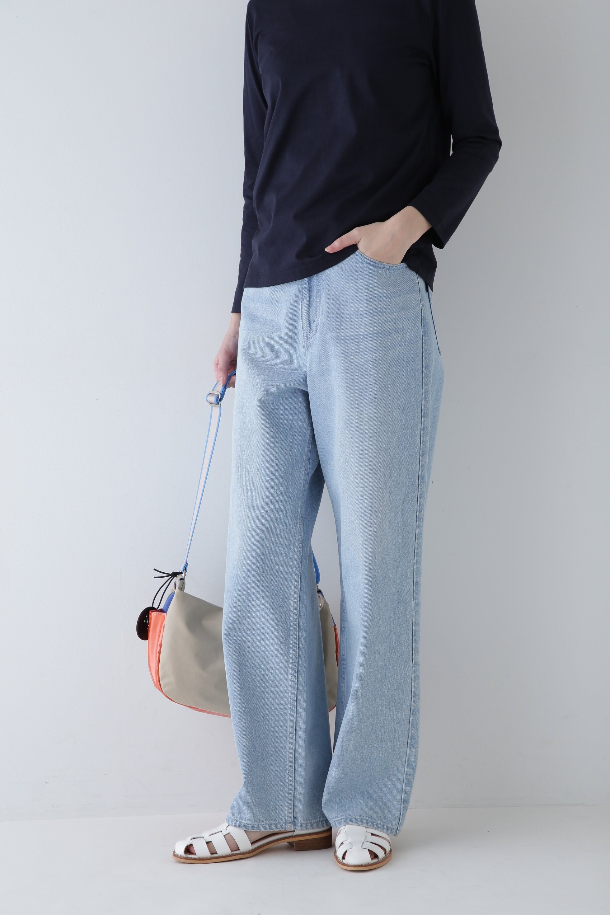 【ヒューマンウーマン/HUMAN WOMAN】のセミワイドデニム インテリア・キッズ・メンズ・レディースファッション・服の通販 founy(ファニー) ファッション Fashion レディースファッション Fashion for Women おすすめ Recommended / Our Picks スタンダード Standard, Basic デニム Denim, Jeans Material フィット Fit, Slim Fit 定番 Standard, Basic Item ブルー|ID: prp329100004806876 ipo3291000000034881013