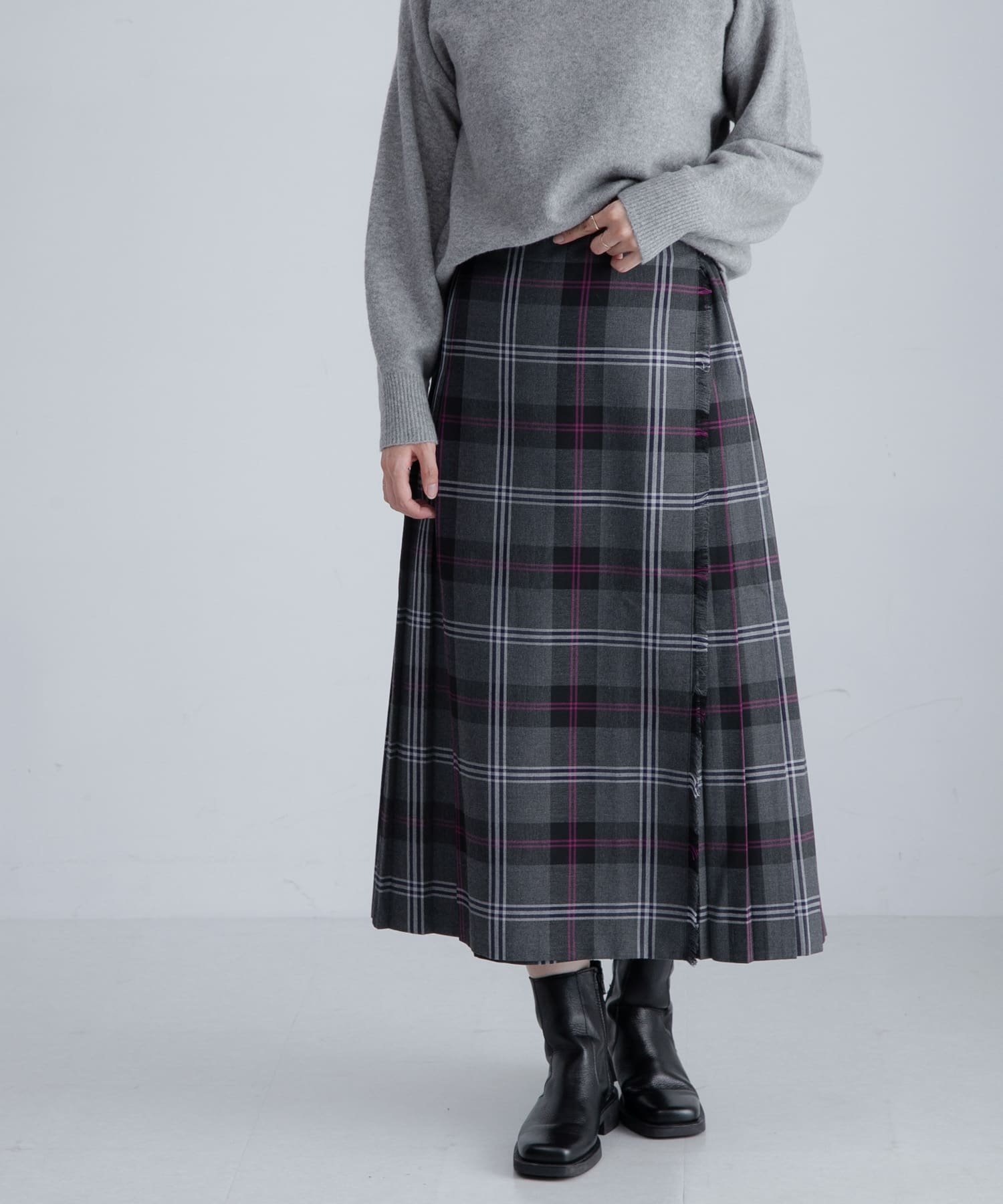 【サニーレーベル/Sonny Label / URBAN RESEARCH】の『別注』GLEN FYNE×Sonny Label チェックキルトスカート インテリア・キッズ・メンズ・レディースファッション・服の通販 founy(ファニー) ファッション Fashion レディースファッション Fashion for Women スカート Skirts 2025年 2025 2025-2026秋冬・A/W Autumn/Winter 2025–26 AW25–26 冬 Winter / This Winter クラシカル Classical, Vintage-Inspired チェック Check, Plaid, Tartan バランス Balance, Style Balance エレガント 上品 Elegant 別注 Limited Edition, Custom Order A/W・秋冬 Autumn/Winter グレー系その他|ID: prp329100004806922 ipo3291000000034881318