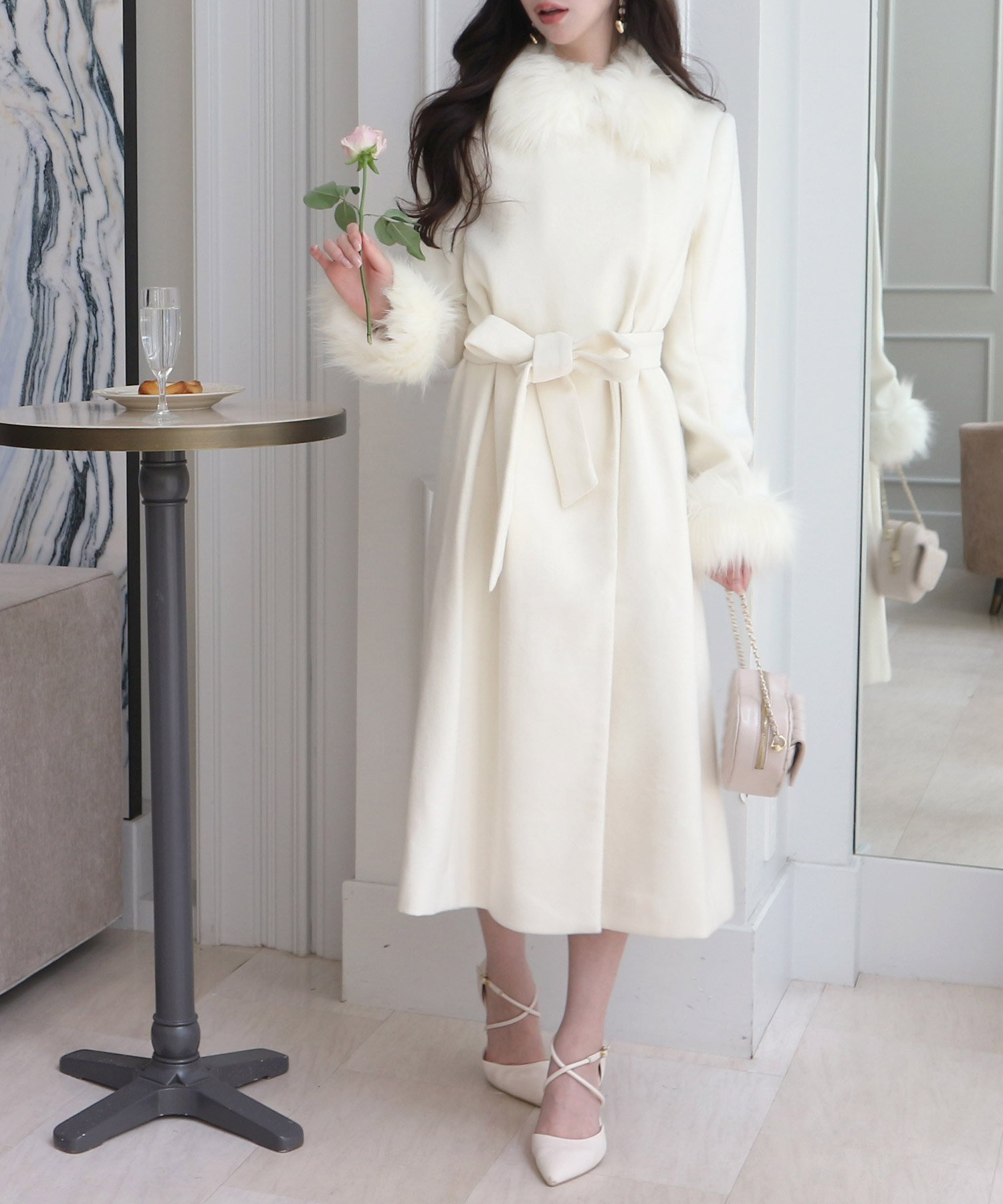 【ロイヤルパーティー/ROYAL PARTY】のウールガウンコート インテリア・キッズ・メンズ・レディースファッション・服の通販 founy(ファニー) ファッション Fashion レディースファッション Fashion for Women アウター Coat / Outerwear Collection コート・ロングコート・ピーコート Long Coats, Peacoats & More ガウン Gown, Robe フォックス Fox, Fox Fur 今季 This Season, Current Season オフホワイト|ID: prp329100004806937 ipo3291000000034881413