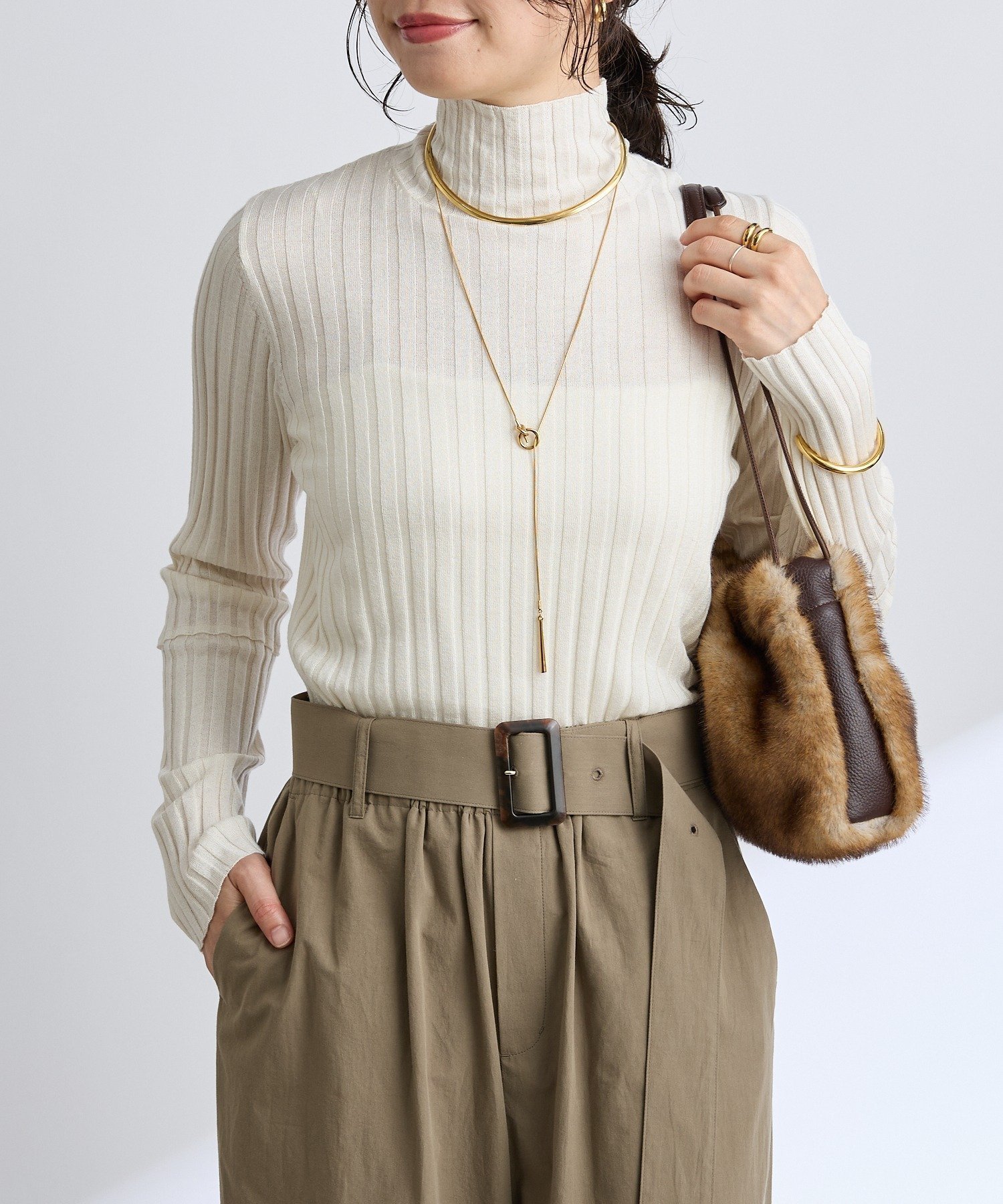 【リヴドロワ/RIVE DROITE】の【新色追加・リバイバル】シルクカシミヤリブニット インテリア・キッズ・メンズ・レディースファッション・服の通販 founy(ファニー) ファッション Fashion レディースファッション Fashion for Women トップス・カットソー Cut & Sew Tops ニット Knit Tops & Sweaters シルク Silk, 100% Silk なめらか Smooth, Silky Texture 人気 Popular, Best Seller リブニット Rib Knit, Ribbed Knit 再入荷 Restock / Back in Stock おすすめ Recommended / Our Picks エレガント 上品 Elegant オフホワイト|ID: prp329100004806985 ipo3291000000034881840