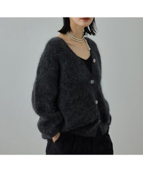 【ロペ/ROPE'】のスーパーキッドモヘヤVネックカーディガン/イージーケア 人気、トレンドファッション・服の通販 founy(ファニー) ファッション Fashion レディースファッション Fashion for Women トップス・カットソー Cut & Sew Tops カーディガン・羽織り Layered Style Cardigans Vネックトップス V-Neck Tops / V-Cut Neckline Shirts イタリア Italy インナー Innerwear カットソー Cut and Sewn Top カーディガン Cardigan, Knitwear シンプル Simple, Minimal パッチ Patch, Appliqué ポケット Pocket, Pocket Detail おすすめ Recommended / Our Picks エレガント 上品 Elegant |ID:prp329100004807042