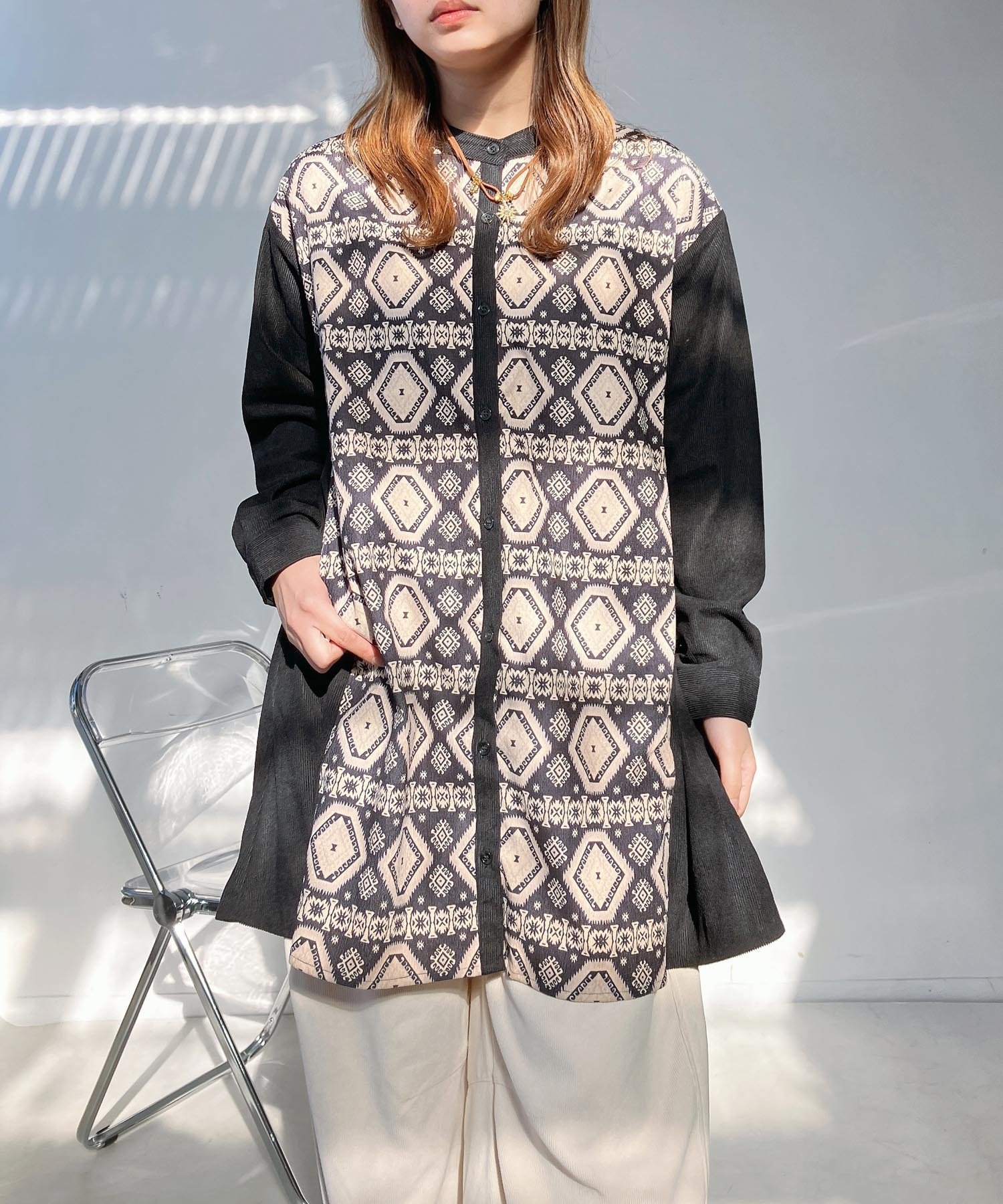 【アズノウアズ プラス/AS KNOW AS plus】の♪コーデュロイオルテガチュニック インテリア・キッズ・メンズ・レディースファッション・服の通販 founy(ファニー) ファッション Fashion レディースファッション Fashion for Women トップス・カットソー Cut & Sew Tops コーデュロイ Corduroy, Cord Fabric フロント Front, Front Design 再入荷 Restock / Back in Stock ブラックケイ|ID: prp329100004807050 ipo3291000000034882370