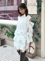 【スナイデル/SNIDEL】のリボンシャツ 人気、トレンドファッション・服の通販 founy(ファニー) ファッション Fashion レディースファッション Fashion for Women トップス・カットソー Cut & Sew Tops シャツ・ブラウス・オフィスカジュアル Elegant Blouses & Button-Ups 今季 This Season, Current Season ストライプ Stripe, Striped Pattern スマート Smart, Elegant チュニック Tunic, Long Top トレンド Trend, Trending Now ノースリーブ Sleeveless, No-Sleeve 長袖 Long Sleeve, Full Sleeve 無地 Plain, Solid Color ランダム Random, Irregular リボン Ribbon, Bow レギンス Leggings, Stretch Pants おすすめ Recommended / Our Picks |ID:prp329100004807116