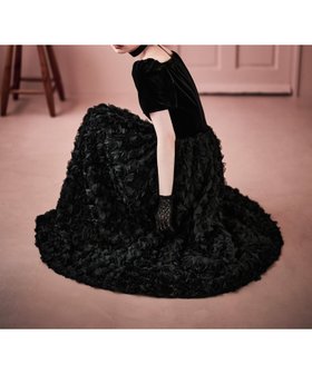 【ビーフラット/bflat】のベロアロゼットフレアドレス 人気、トレンドファッション・服の通販 founy(ファニー) ファッション Fashion レディースファッション Fashion for Women トップス・カットソー Cut & Sew Tops ベロアトップス Velour Tops / Velvet-Look Items ワンピース Dresses フォーマル・パーティードレス・結婚式用ドレス Elegant & Casual Dresses クラシカル Classical, Vintage-Inspired スクエア Square, Square Shape デコルテ Décolleté, Neckline トレンド Trend, Trending Now フィット Fit, Slim Fit フレア Flare, Flared ベロア Velour, Soft Velvet ポケット Pocket, Pocket Detail モチーフ Motif, Design Theme レース Lace, Lace Fabric おすすめ Recommended / Our Picks 結婚式 Wedding 二次会 After Party |ID:prp329100004807117