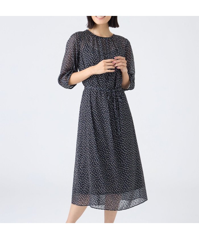 【トランスワーク/TRANS WORK】の【ウォッシャブル】ドットクレープワンピース インテリア・キッズ・メンズ・レディースファッション・服の通販 founy(ファニー) https://founy.com/ ファッション Fashion レディースファッション Fashion for Women ワンピース Dresses イタリア Italy ウォッシャブル Machine Washable カットジャガード Cut Jacquard スリーブ Sleeve, Long Sleeve / Short Sleeve ドット Polka Dot, Dot Pattern フィット Fit, Slim Fit フレア Flare, Flared プリント Print, Printed Pattern リボン Ribbon, Bow エレガント 上品 Elegant 抗菌 Antibacterial, Bacteria-Resistant 春 Spring 秋 Autumn |ID: prp329100004807121 ipo3291000000034882970