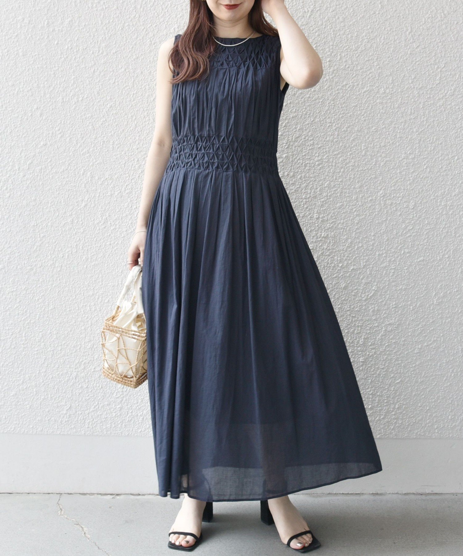 【シップス フォー ウィメン/SHIPS】の【WEB限定】SHIPS any ハンドスモッキング コットン フレア ノースリーブ ワンピース インテリア・キッズ・メンズ・レディースファッション・服の通販 founy(ファニー) 　ファッション　Fashion　レディースファッション　Fashion for Women　ワンピース　Dresses　インド　Indian Textile　オレンジ　Orange　洗える　Machine Washable　シアー　Sheer, See-Through　デニム　Denim, Jeans Material　ノースリーブ　Sleeveless, No-Sleeve　パープル　Purple, Violet　フレア　Flare, Flared　リゾート　Resort, Vacation Style　リラックス　Relax, Relaxed Fit　ロング　Long, Long-Length　夏　Summer　2025年　2025　2025春夏・S/S　Spring/Summer 2025 SS25　ネイビー|ID: prp329100004807129 ipo3291000000034883054