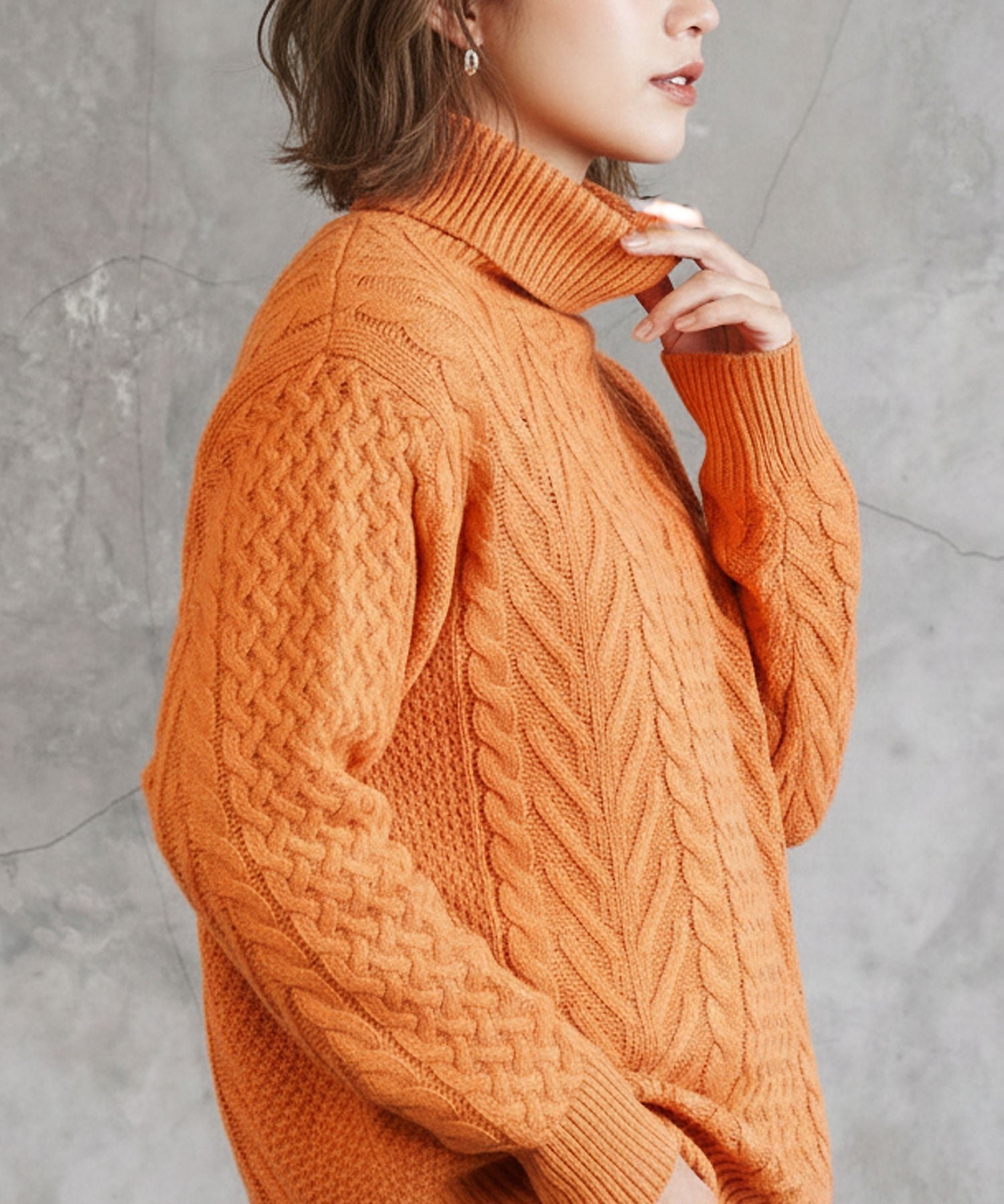 【その他のブランド/Other】のローゲージ タートルネック フィッシャーマン ケーブルニット セーター 25AW インテリア・キッズ・メンズ・レディースファッション・服の通販 founy(ファニー) 　ファッション　Fashion　レディースファッション　Fashion for Women　トップス・カットソー　Cut & Sew Tops　ニット　Knit Tops & Sweaters　タートルネック・ハイネックトップス　Turtlenecks & High-Neck Tops　2025年　2025　2025-2026秋冬・A/W　Autumn/Winter 2025–26 AW25–26　インナー　Innerwear　ウォッシャブル　Machine Washable　ショート　Short, Short Length　ジャケット　Jacket, Outerwear　セーター　Sweater, Knitwear　タートル　Turtleneck, Turtle Collar　タートルネック　Turtleneck, High Neck　ハイネック　High Neck, Mock Neck　パターン　Pattern, Design Print　ブルゾン　Blouson, Bomber Jacket　プチプライス・低価格　Affordable / Budget Price　プレート　Plate, Dish　メンズ　Men's, Menswear　A/W・秋冬　Autumn/Winter　cオレンジ|ID: prp329100004807130 ipo3291000000034883064