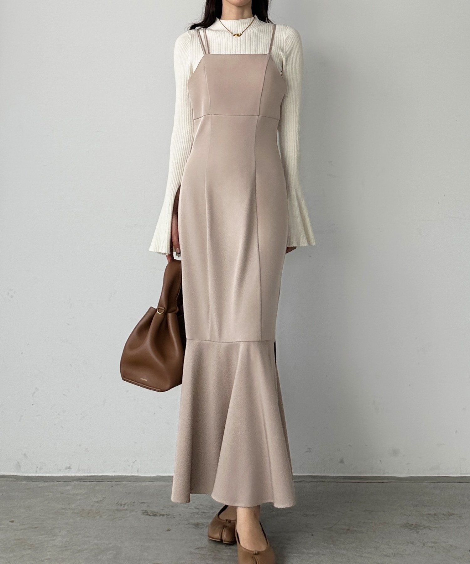 【ジュノア/JUNOAH】のマーメイドキャミワンピース インテリア・キッズ・メンズ・レディースファッション・服の通販 founy(ファニー) ファッション Fashion レディースファッション Fashion for Women ワンピース Dresses キャミソールワンピース Camisole Dresses グレージュ|ID: prp329100004807159 ipo3291000000034883394