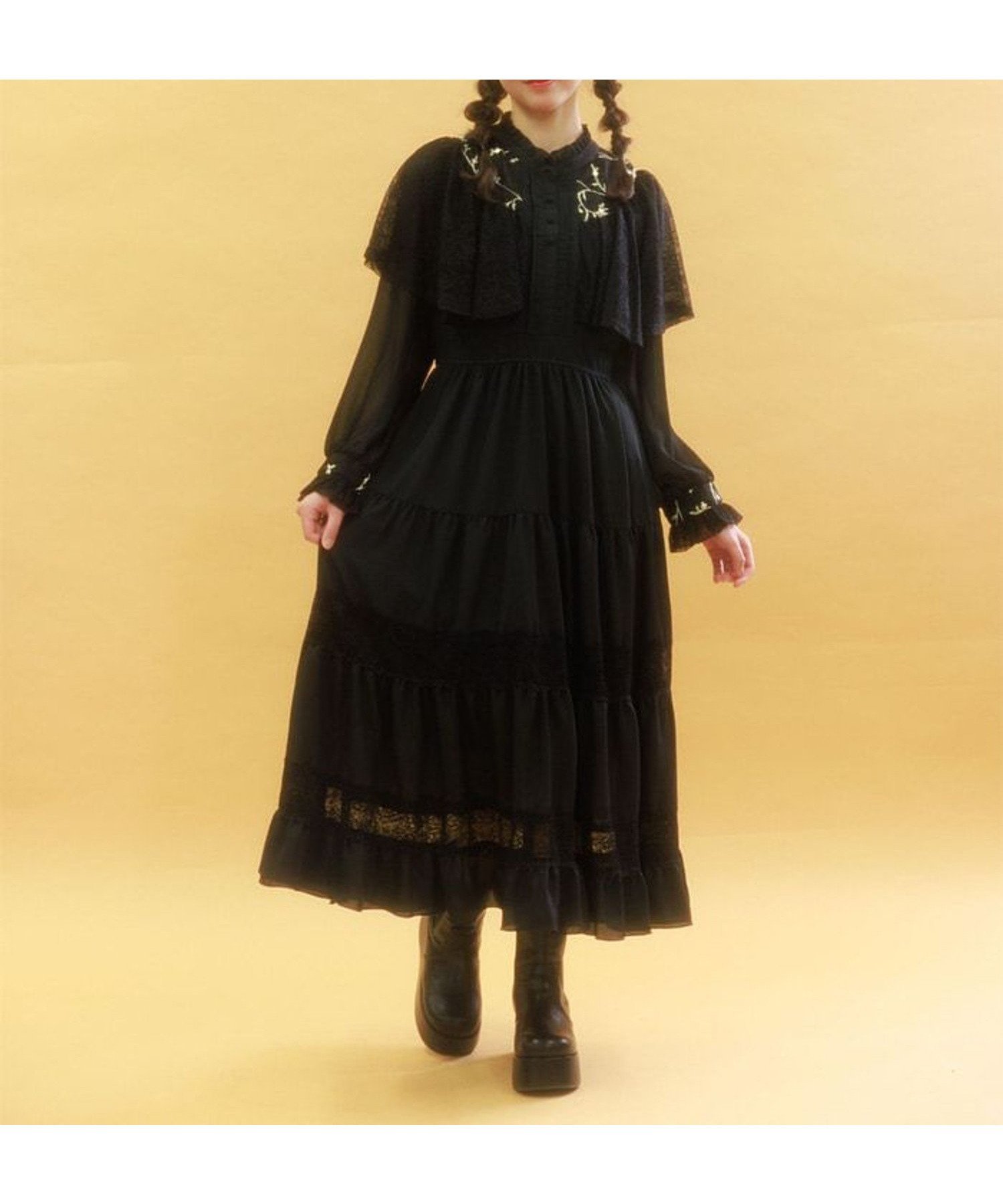 【アクシーズファム/axes femme】の刺繍チュール使ケープワンピース インテリア・キッズ・メンズ・レディースファッション・服の通販 founy(ファニー) ファッション Fashion レディースファッション Fashion for Women ワンピース Dresses おすすめ Recommended / Our Picks アクセサリー Fashion Accessories エアリー Airy Texture エレガント 上品 Elegant シフォン Chiffon, Lightweight Fabric チュール Tulip, Tulip Motif ティアード Tiered, Tiered Style レース Lace, Lace Fabric 黒|ID: prp329100004807207 ipo3291000000034883852