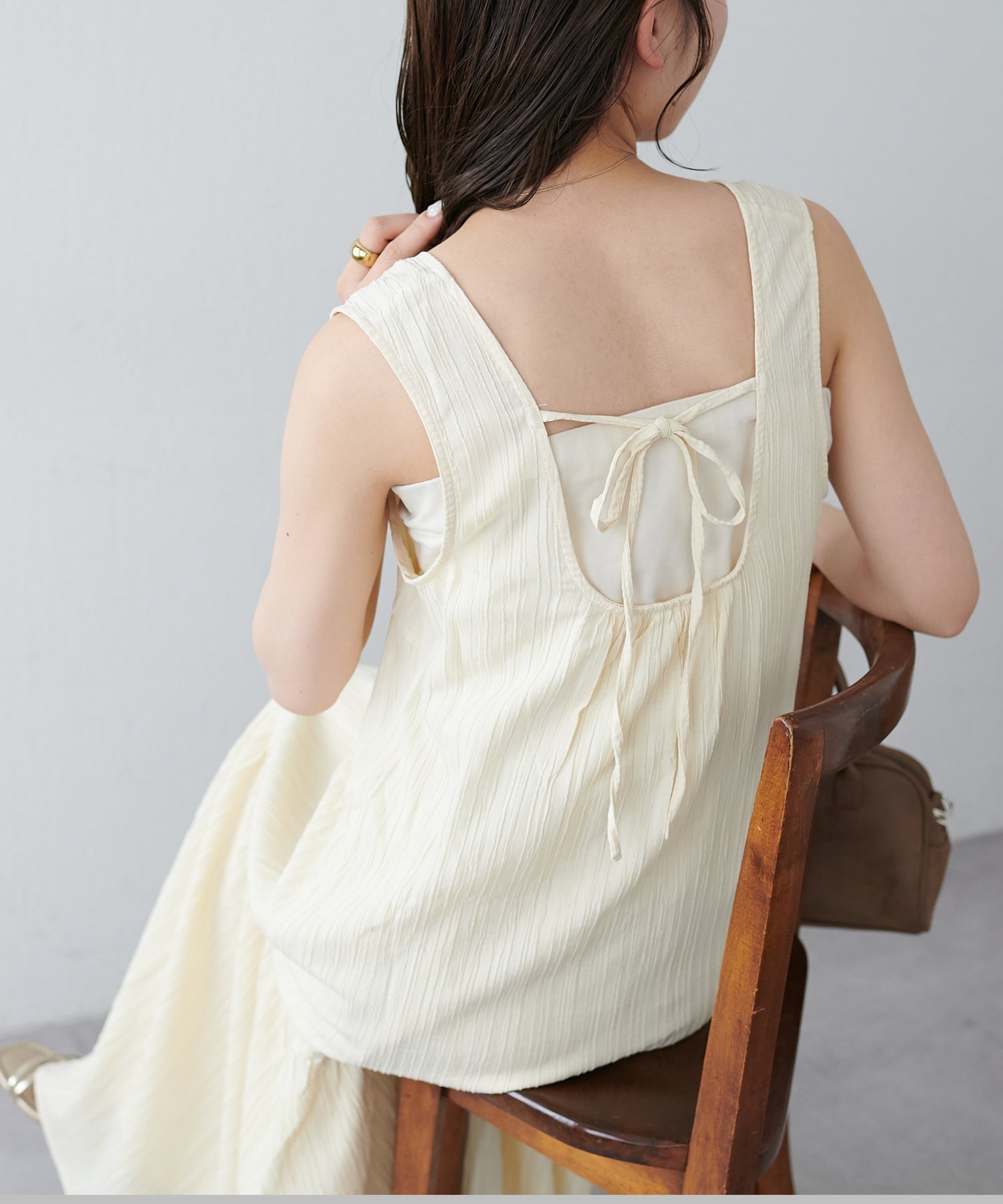 【ディスコート/Discoat】の【着映え◎/リバイバル】ジャガードヨウリュウワンピース《WEB限定》 インテリア・キッズ・メンズ・レディースファッション・服の通販 founy(ファニー) ファッション Fashion レディースファッション Fashion for Women ワンピース Dresses おすすめ Recommended / Our Picks インナー Innerwear カットソー Cut and Sewn Top キャミソール Camisole, Spaghetti Strap Top シンプル Simple, Minimal ジャケット Jacket, Outerwear タンク Tank Top, Sleeveless Top ノースリーブ Sleeveless, No-Sleeve フロント Front, Front Design リゾート Resort, Vacation Style リボン Ribbon, Bow 吸水 Absorbent, Quick-Dry 夏 Summer 春 Spring アイボリー|ID: prp329100004807210 ipo3291000000034883871