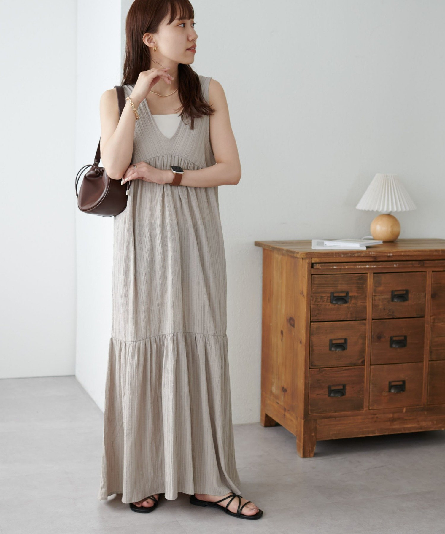 【ディスコート/Discoat】の【着映え◎/リバイバル】ジャガードヨウリュウワンピース《WEB限定》 インテリア・キッズ・メンズ・レディースファッション・服の通販 founy(ファニー) ファッション Fashion レディースファッション Fashion for Women ワンピース Dresses おすすめ Recommended / Our Picks インナー Innerwear カットソー Cut and Sewn Top キャミソール Camisole, Spaghetti Strap Top シンプル Simple, Minimal ジャケット Jacket, Outerwear タンク Tank Top, Sleeveless Top ノースリーブ Sleeveless, No-Sleeve フロント Front, Front Design リゾート Resort, Vacation Style リボン Ribbon, Bow 吸水 Absorbent, Quick-Dry 夏 Summer 春 Spring グレージュ|ID: prp329100004807210 ipo3291000000034883872