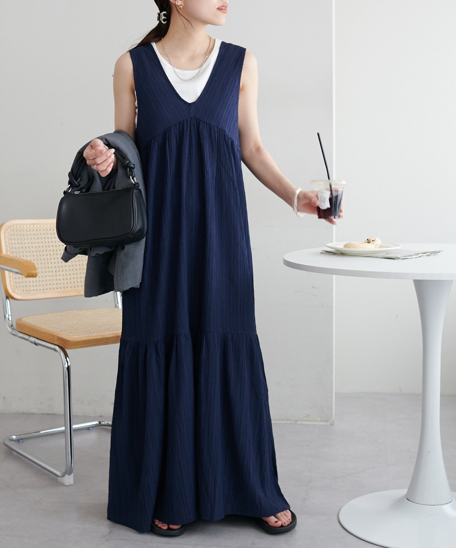 【ディスコート/Discoat】の【着映え◎/リバイバル】ジャガードヨウリュウワンピース《WEB限定》 インテリア・キッズ・メンズ・レディースファッション・服の通販 founy(ファニー) ファッション Fashion レディースファッション Fashion for Women ワンピース Dresses おすすめ Recommended / Our Picks インナー Innerwear カットソー Cut and Sewn Top キャミソール Camisole, Spaghetti Strap Top シンプル Simple, Minimal ジャケット Jacket, Outerwear タンク Tank Top, Sleeveless Top ノースリーブ Sleeveless, No-Sleeve フロント Front, Front Design リゾート Resort, Vacation Style リボン Ribbon, Bow 吸水 Absorbent, Quick-Dry 夏 Summer 春 Spring ネイビー|ID: prp329100004807210 ipo3291000000034883877