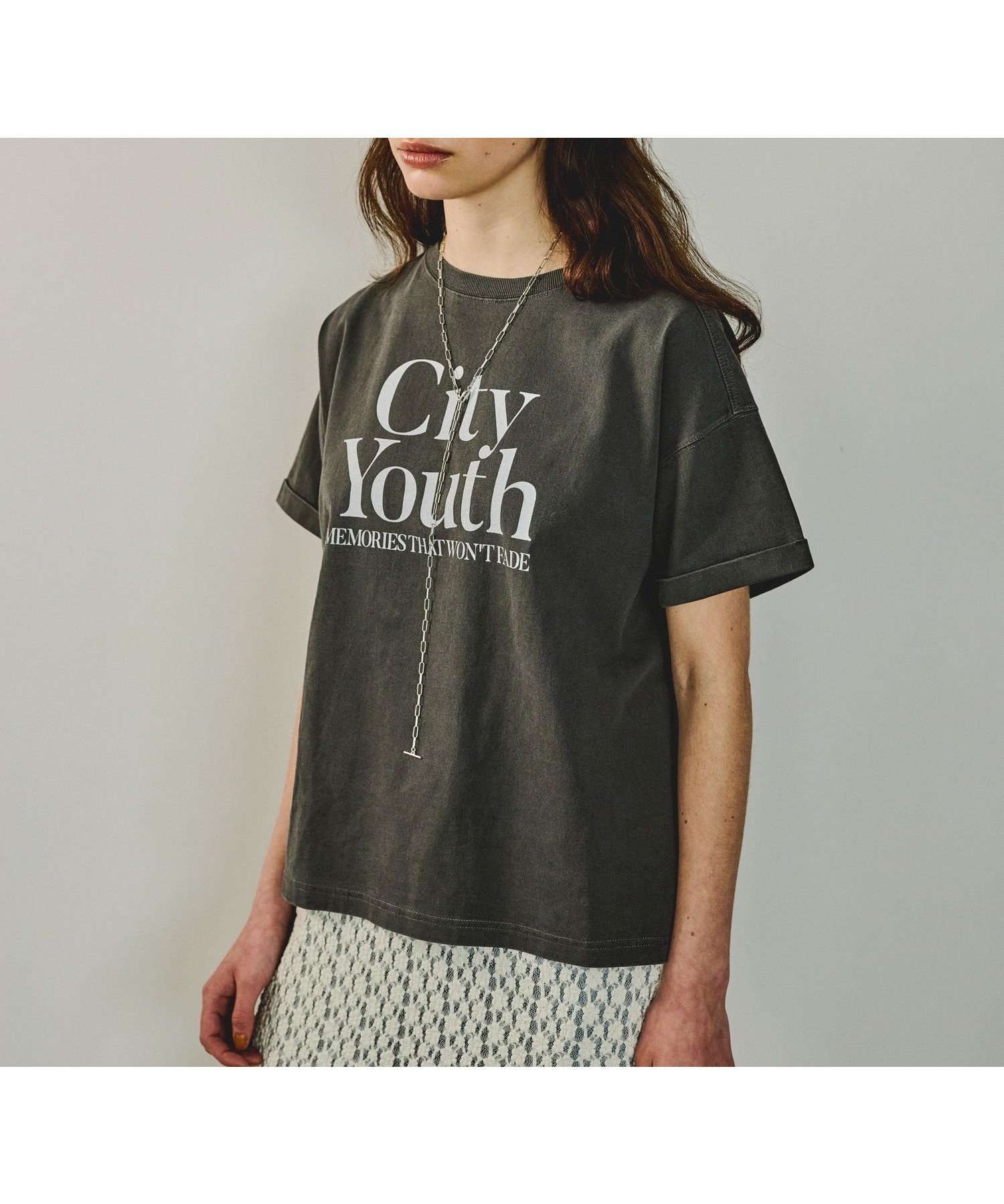 【ベイフロー/BAYFLOW】のピグメントロゴショートスリーブT インテリア・キッズ・メンズ・レディースファッション・服の通販 founy(ファニー) ファッション Fashion レディースファッション Fashion for Women おすすめ Recommended / Our Picks グラフィック Graphic, Graphic Design ジャケット Jacket, Outerwear スラックス Slacks, Dress Pants デニム Denim, Jeans Material プリント Print, Printed Pattern 今季 This Season, Current Season 夏 Summer 定番 Standard, Basic Item 春 Spring S/S・春夏 SS, Spring/Summer, Warm Season チャコール18|ID: prp329100004807227 ipo3291000000034884037