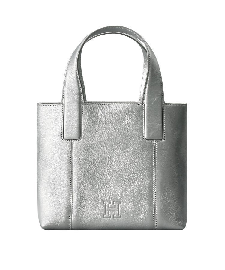 【ヒロフ/HIROFU】の【ヴィータ】レザートートバッグ S 本革(商品番号 P25-20310) インテリア・キッズ・メンズ・レディースファッション・服の通販 founy(ファニー) ファッション Fashion レディースファッション Fashion for Women バッグ Bags イタリア Italy シンプル Simple, Minimal ジュエリー Jewelry, Accessories パッチ Patch, Appliqué フォーマル Formal, Dressy フラップ Flap, Flap Pocket ベーシック Basic, Essential ポケット Pocket, Pocket Detail マグネット Magnet, Magnetic Closure メタル Metal, Metal Parts おすすめ Recommended / Our Picks エレガント 上品 Elegant アルミニウム|ID: prp329100004807245 ipo3291000000034884147