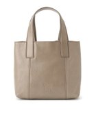 【ヒロフ/HIROFU】の【ヴィータ】レザートートバッグ S 本革(商品番号 P25-20310) 人気、トレンドファッション・服の通販 founy(ファニー) ファッション Fashion レディースファッション Fashion for Women バッグ Bags イタリア Italy シンプル Simple, Minimal ジュエリー Jewelry, Accessories パッチ Patch, Appliqué フォーマル Formal, Dressy フラップ Flap, Flap Pocket ベーシック Basic, Essential ポケット Pocket, Pocket Detail マグネット Magnet, Magnetic Closure メタル Metal, Metal Parts おすすめ Recommended / Our Picks エレガント 上品 Elegant thumbnail グレーベージュ|ID: prp329100004807245 ipo3291000000034884149