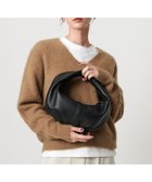 【ビューティ&ユース ユナイテッドアローズ/BEAUTY&YOUTH / UNITED ARROWS】のムーン タック ミニ ワンショルダーバッグ 人気、トレンドファッション・服の通販 founy(ファニー) ファッション Fashion レディースファッション Fashion for Women バッグ Bags 今季 This Season, Current Season ジャケット Jacket, Outerwear スウェット / スエット Sweatshirt, Sweatwear 定番 Standard, Basic Item フォルム Silhouette, Form ポケット Pocket, Pocket Detail マニッシュ Mannish, Boyish thumbnail BLACK|ID: prp329100004807304 ipo3291000000034884577