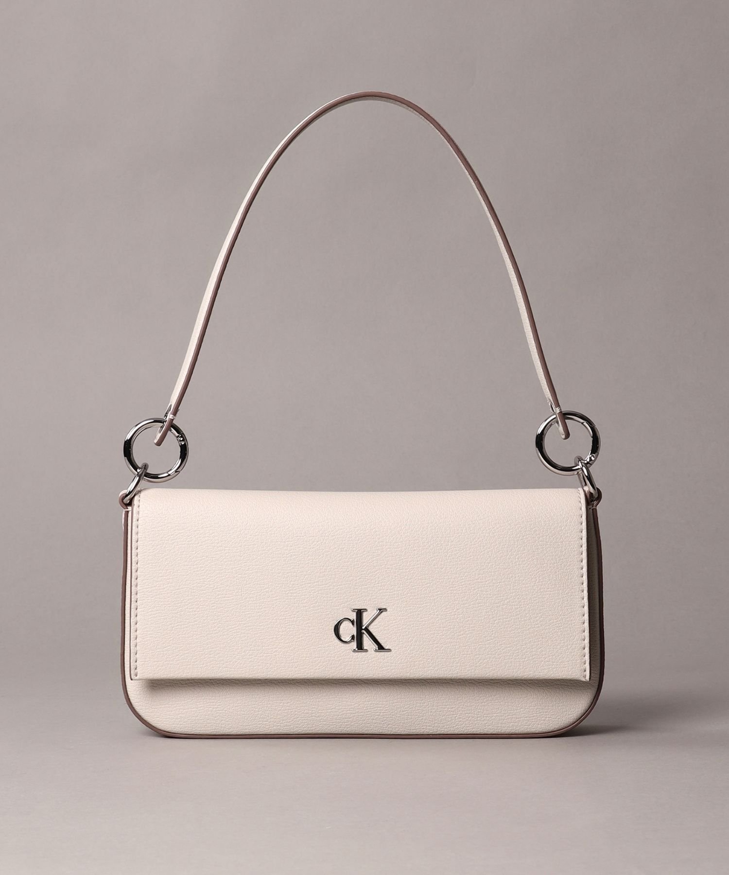 【カルバンクライン/Calvin Klein】の【公式ショップ】 カルバンクライン ミニマルモノグラムショルダーポーチ Calvin Klein Jeans Accessory 4K3161G インテリア・キッズ・メンズ・レディースファッション・服の通販 founy(ファニー) ファッション Fashion レディースファッション Fashion for Women ポーチ&ミニバッグ Pouches & Mini Bags ショルダー Shoulder, Shoulder Strap フィット Fit, Slim Fit フラップ Flap, Flap Pocket ポーチ Pouch, Small Case マグネット Magnet, Magnetic Closure メタリック Metallic, Shiny Finish Wind Chime|ID: prp329100004807344 ipo3291000000034884823