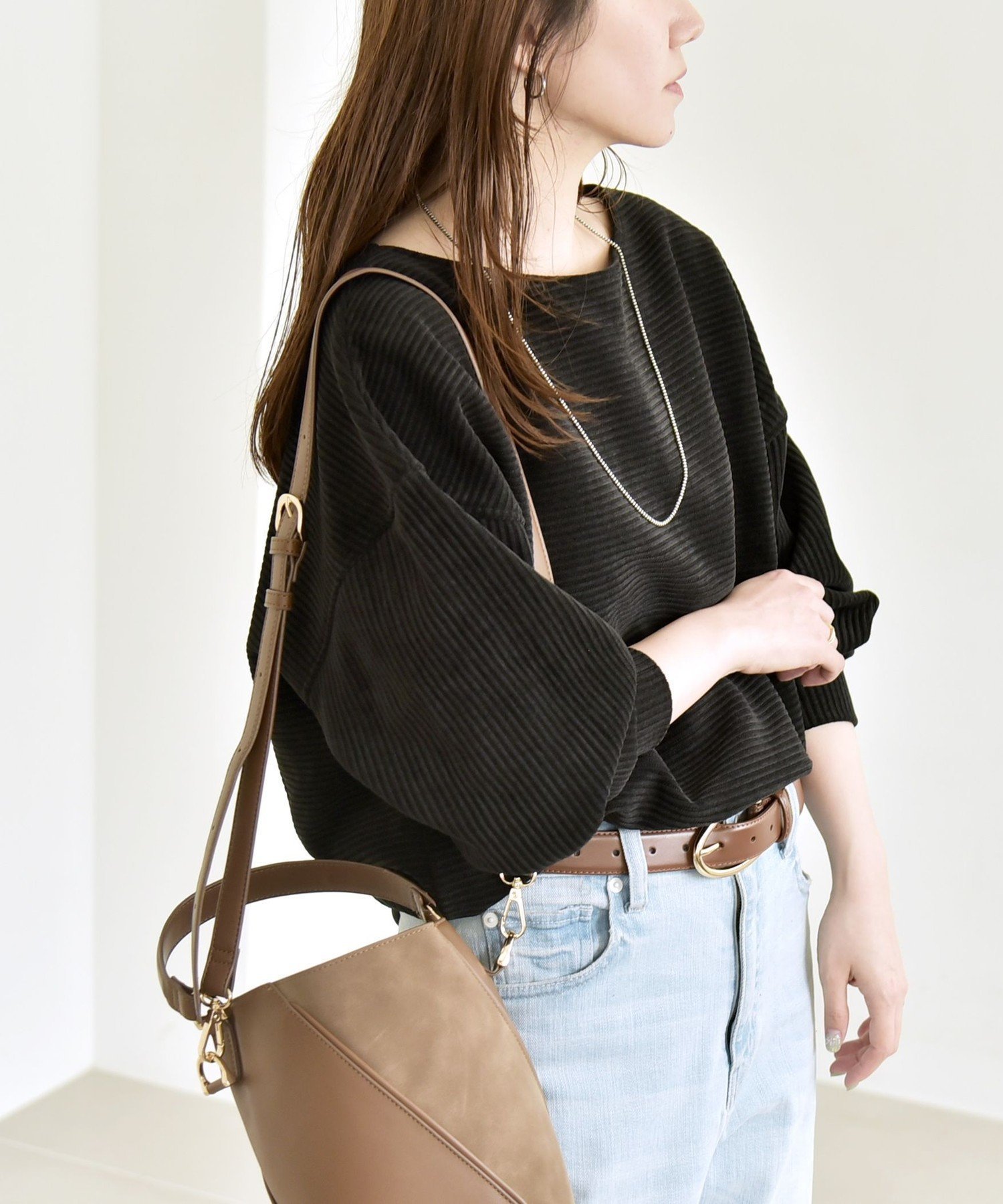 【シップス フォー ウィメン/SHIPS】のquaranciel 洗濯機可能 ポリエステル ベロア リブ コクーン コンパクト プルオーバー インテリア・キッズ・メンズ・レディースファッション・服の通販 founy(ファニー) ファッション Fashion レディースファッション Fashion for Women トップス・カットソー Cut & Sew Tops カジュアルプルオーバー・ニットトップス Pullovers & Knit Tops / Casual Pullovers ベロアトップス Velour Tops / Velvet-Look Items アクセサリー Fashion Accessories 洗える Machine Washable カットソー Cut and Sewn Top ギャザー Gathered, Ruffled コクーン Cocoon, Cocoon Silhouette コンパクト Compact, Small Size コーデュロイ Corduroy, Cord Fabric シンプル Simple, Minimal デニム Denim, Jeans Material ネックレス Necklace, Pendant Necklace ベロア Velour, Soft Velvet ボトム Bottoms, Lower Wear リラックス Relax, Relaxed Fit ルーズ Loose, Oversized 冬 Winter / This Winter おすすめ Recommended / Our Picks 2025年 2025 2025-2026秋冬・A/W Autumn/Winter 2025–26 AW25–26 ブラック|ID: prp329100004807373 ipo3291000000034885005