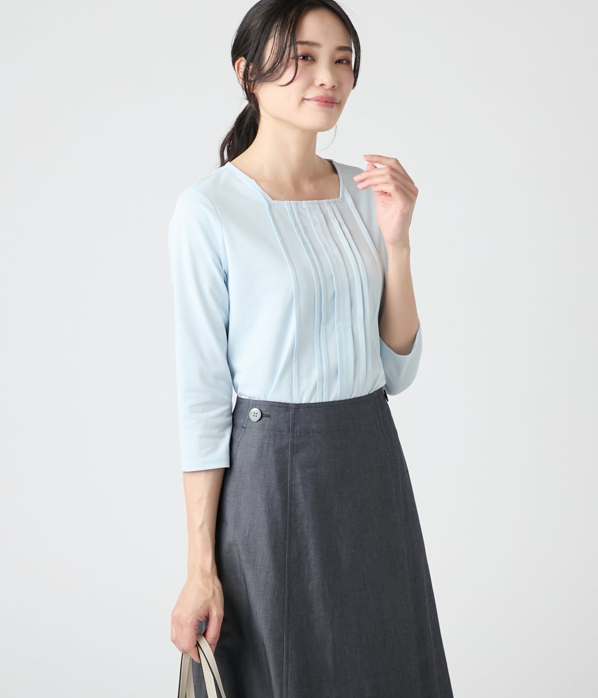 【ニューヨーカー/NEWYORKER】の【吸水速乾】コンフォートプレーティング天竺 スクエアネック7分袖カットソー インテリア・キッズ・メンズ・レディースファッション・服の通販 founy(ファニー) 　ファッション　Fashion　レディースファッション　Fashion for Women　トップス・カットソー　Cut & Sew Tops　カットソー・ベーシックTシャツ　Cut-and-Sewn Tops / Stretch Tees & Basics　インナー　Innerwear　春　Spring　カットソー　Cut and Sewn Top　吸水　Absorbent, Quick-Dry　シンプル　Simple, Minimal　スクエア　Square, Square Shape　フロント　Front, Front Design　ベーシック　Basic, Essential　S/S・春夏　SS, Spring/Summer, Warm Season　夏　Summer　エレガント 上品　Elegant　サックス|ID: prp329100004807376 ipo3291000000034885062