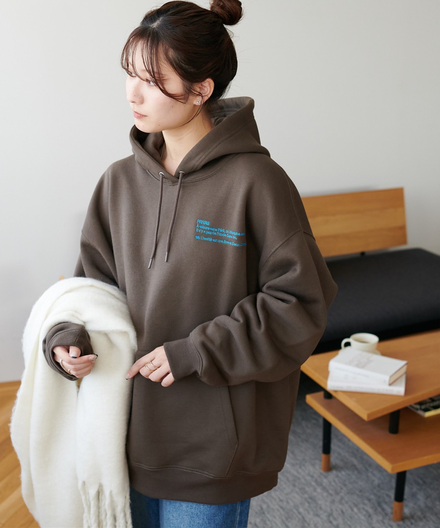 【ディスコート/Discoat】の【ユニセックス/WEB限定】ミニ刺繍ロゴ裏起毛フーディ インテリア・キッズ・メンズ・レディースファッション・服の通販 founy(ファニー) ファッション Fashion レディースファッション Fashion for Women デニム Denim, Jeans Material トレンド Trend, Trending Now 定番 Standard, Basic Item パーカー Hoodie, Parka フレア Flare, Flared おすすめ Recommended / Our Picks ブラウン|ID: prp329100004807387 ipo3291000000034885158