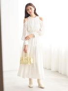 【スナイデル/SNIDEL】のコールドショルダーロングワンピース 人気、トレンドファッション・服の通販 founy(ファニー) ファッション Fashion レディースファッション Fashion for Women ワンピース Dresses ウェーブ Wavy Pattern エレガント 上品 Elegant カフス Cuff Design ギャザー Gathered, Ruffled シャーリング Shirring, Ruched スマート Smart, Elegant スリーブ Sleeve, Long Sleeve / Short Sleeve ドレープ Drape, Draping Fabric 人気 Popular, Best Seller ハイネック High Neck, Mock Neck プリーツ Pleats, Pleated 無地 Plain, Solid Color おすすめ Recommended / Our Picks thumbnail OWHT[002]|ID: prp329100004807885 ipo3291000000034889255