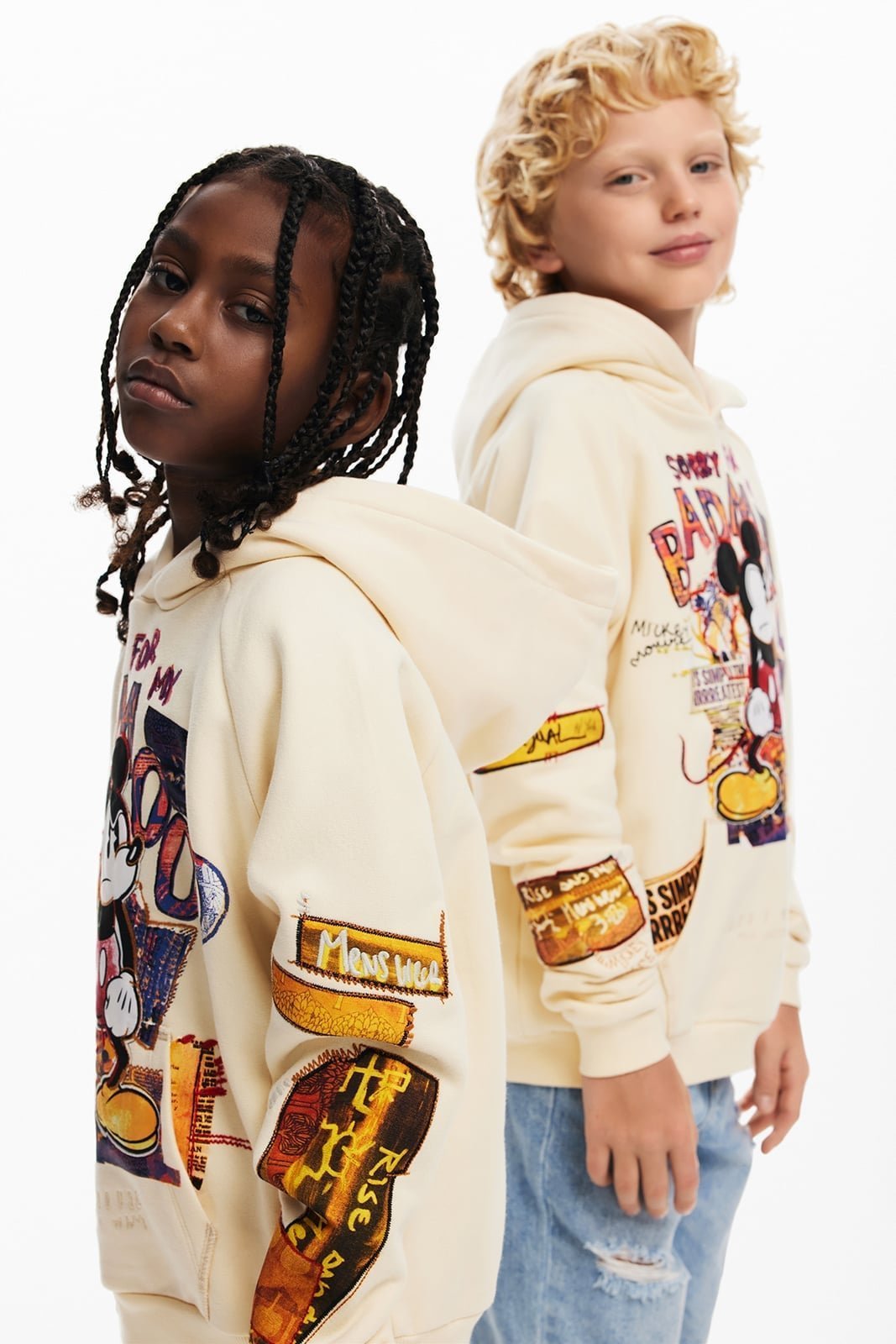 【デシグアル/Desigual / KIDS】のミッキーマウスのスウェット インテリア・キッズ・メンズ・レディースファッション・服の通販 founy(ファニー) 　ファッション　Fashion　キッズファッション　Fashion for Kids　ウォッシュ　Washed Finish　カラフル　Colorful Design　キャラクター　Character, Licensed Characters　シューズ　Shoes, Footwear　スウェット / スエット　Sweatshirt, Sweatwear　デニム　Denim, Jeans Material　パターン　Pattern, Design Print　パッチワーク　Patchwork, Mixed Fabric　フロント　Front, Front Design　プリント　Print, Printed Pattern　メンズ　Men's, Menswear　ホワイト/1001|ID: prp329100004807907 ipo3291000000034889425